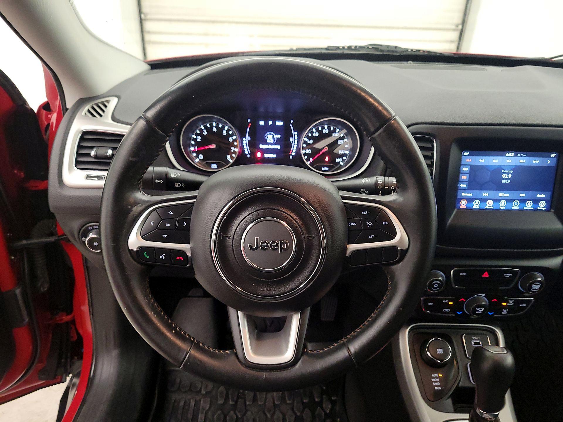 Thumbnail: 2019 Jeep Compass - 10