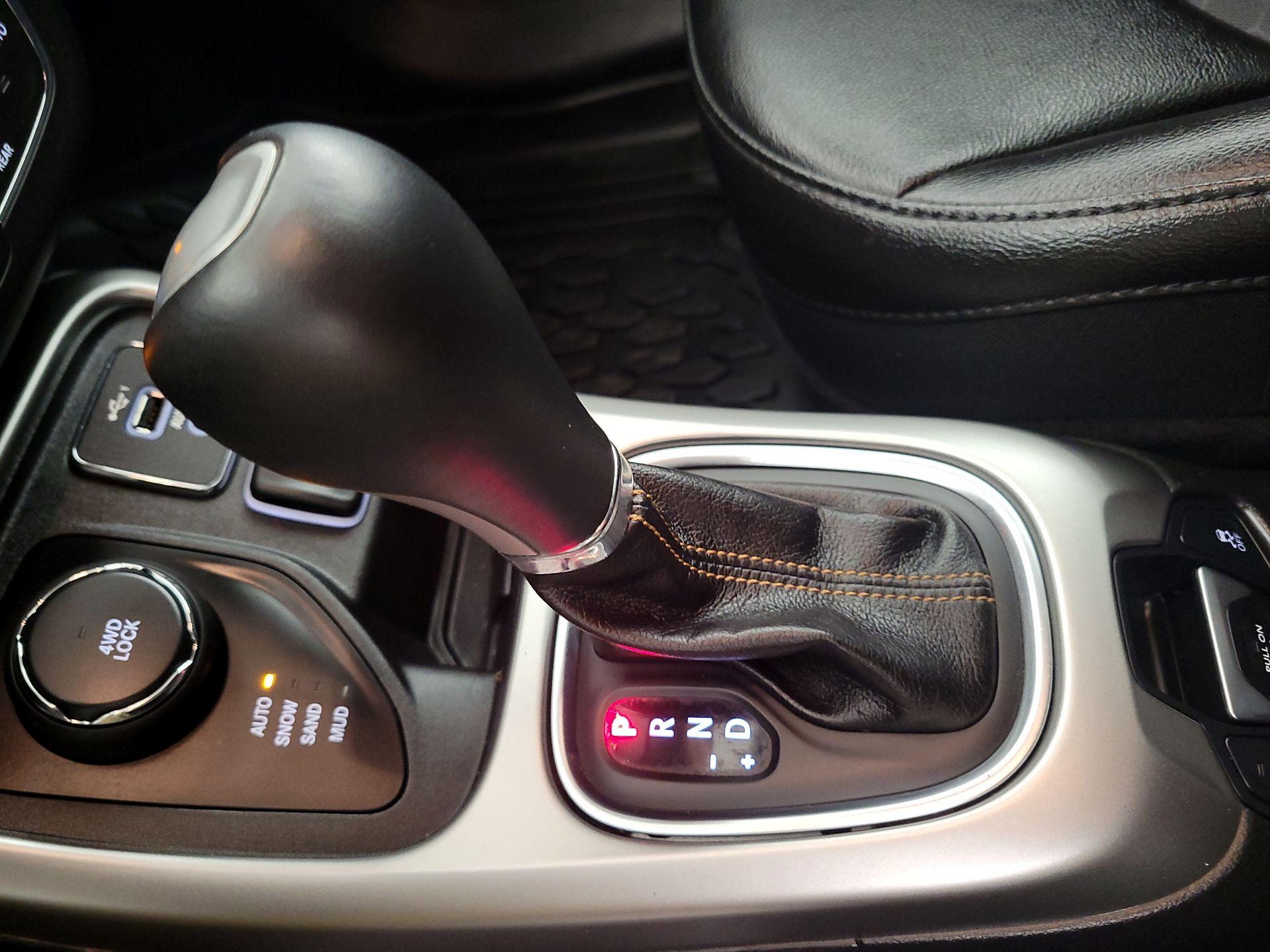 Thumbnail: 2019 Jeep Compass - 17