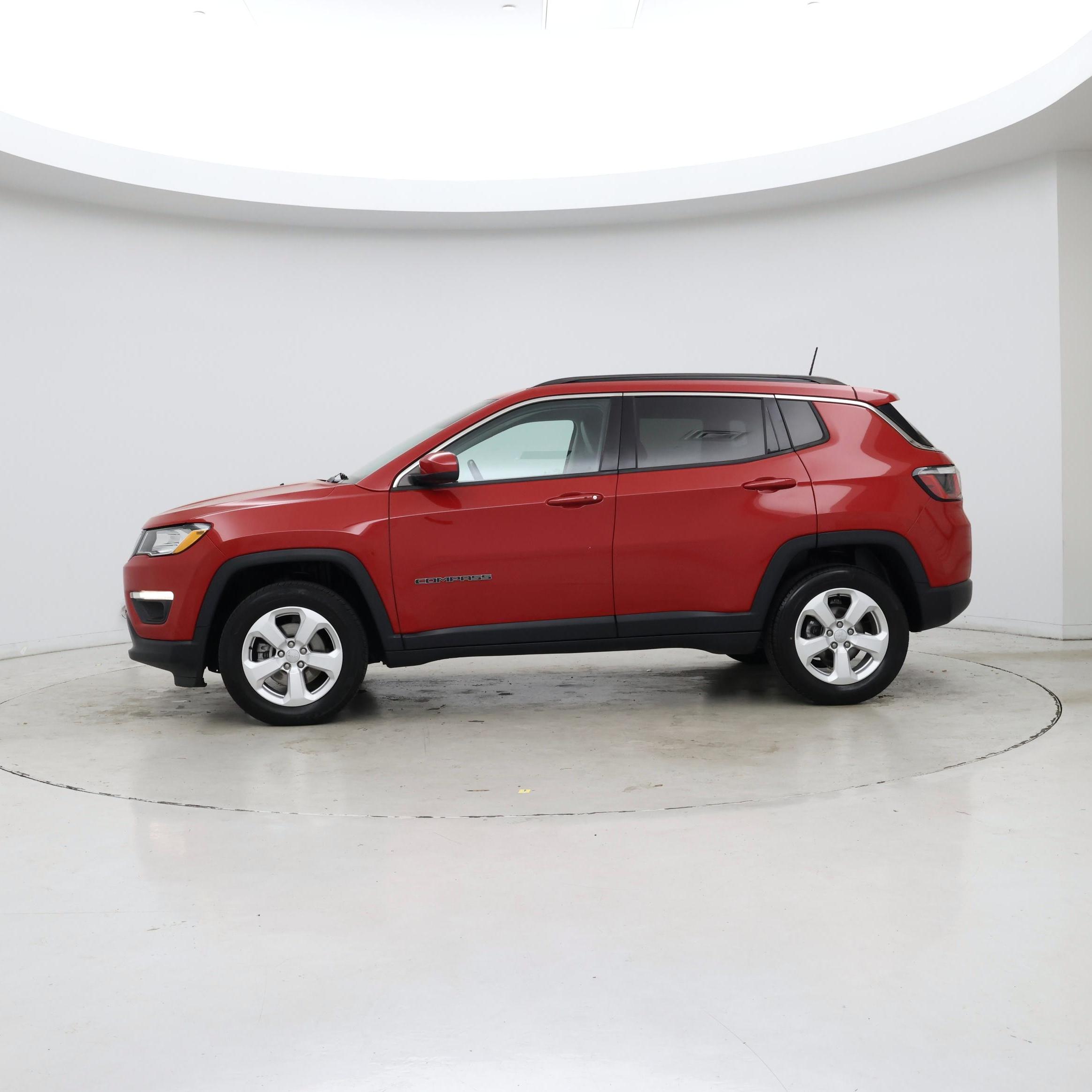 Thumbnail: 2019 Jeep Compass - 3