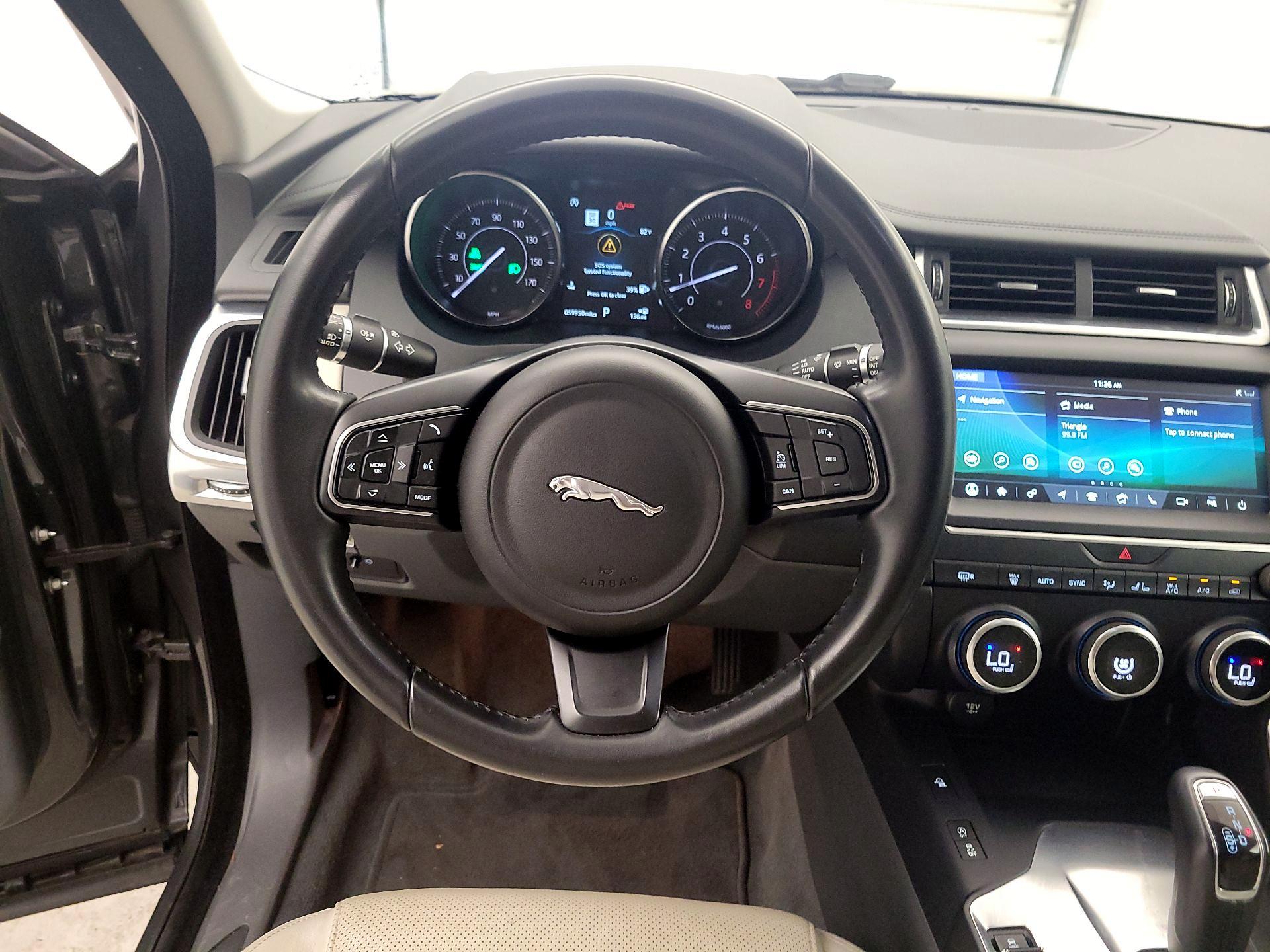 Thumbnail: 2019 Jaguar E-Pace - 10