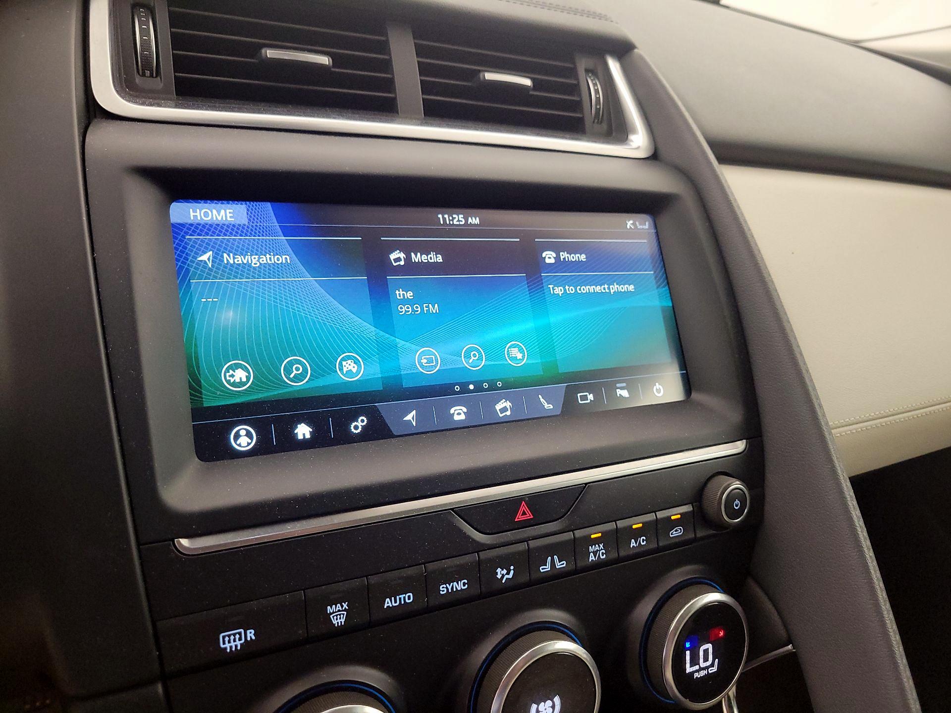 Thumbnail: 2019 Jaguar E-Pace - 15