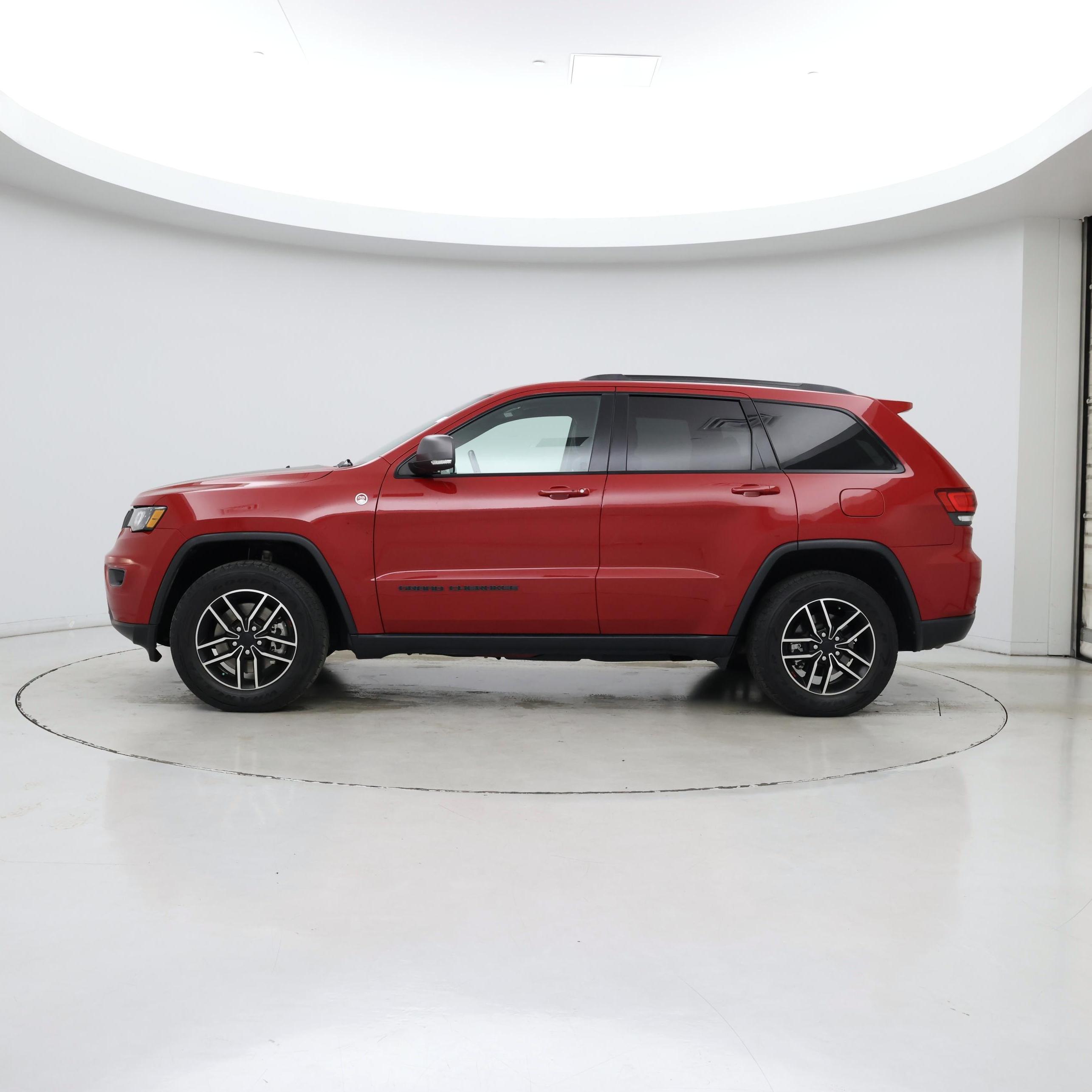 Thumbnail: 2021 Jeep Grand Cherokee - 3