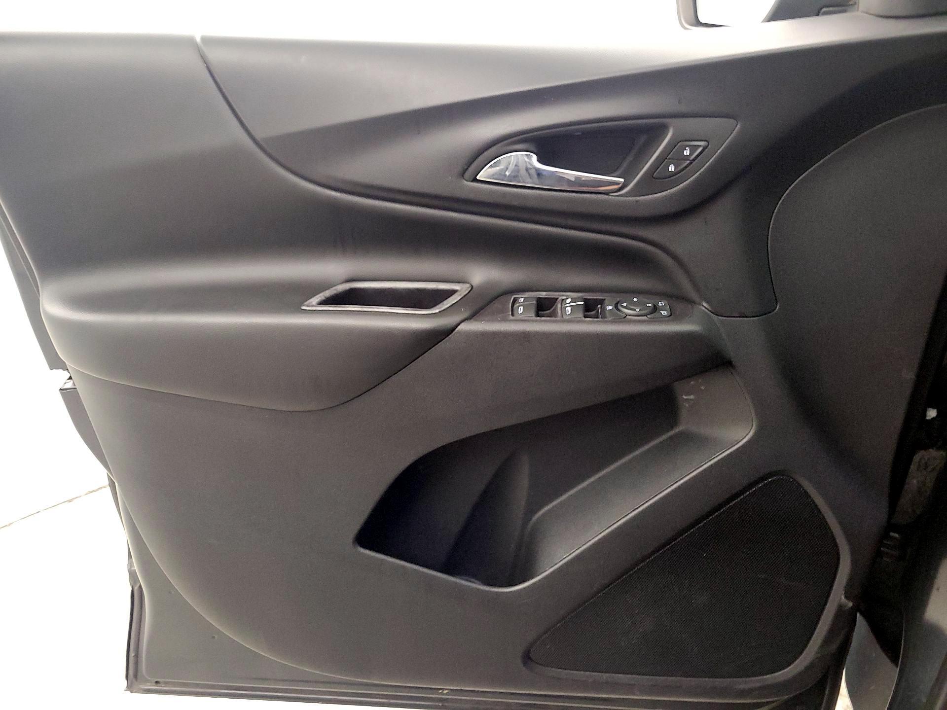 Thumbnail: 2020 Chevrolet Equinox - 12