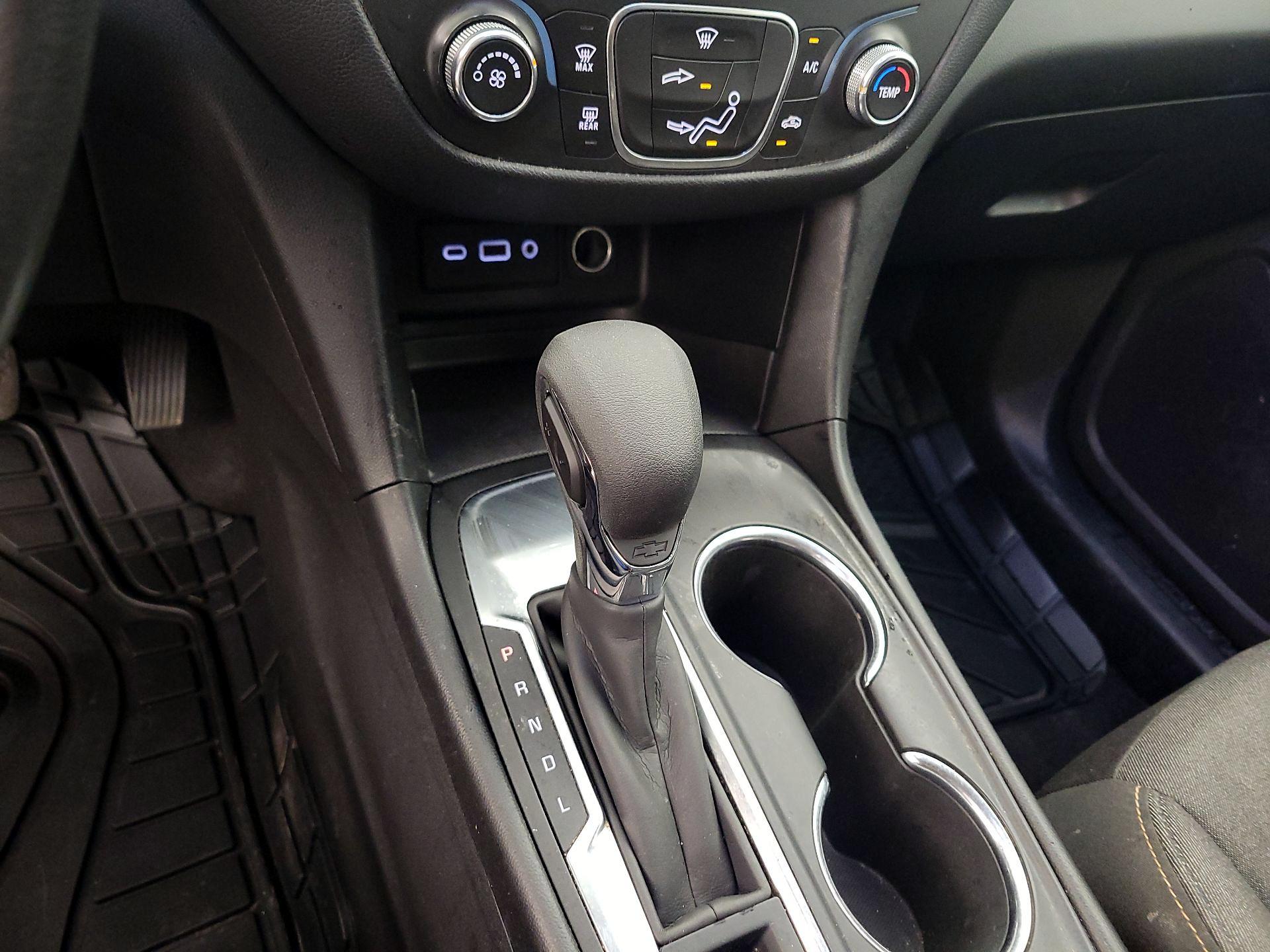 Thumbnail: 2020 Chevrolet Equinox - 17