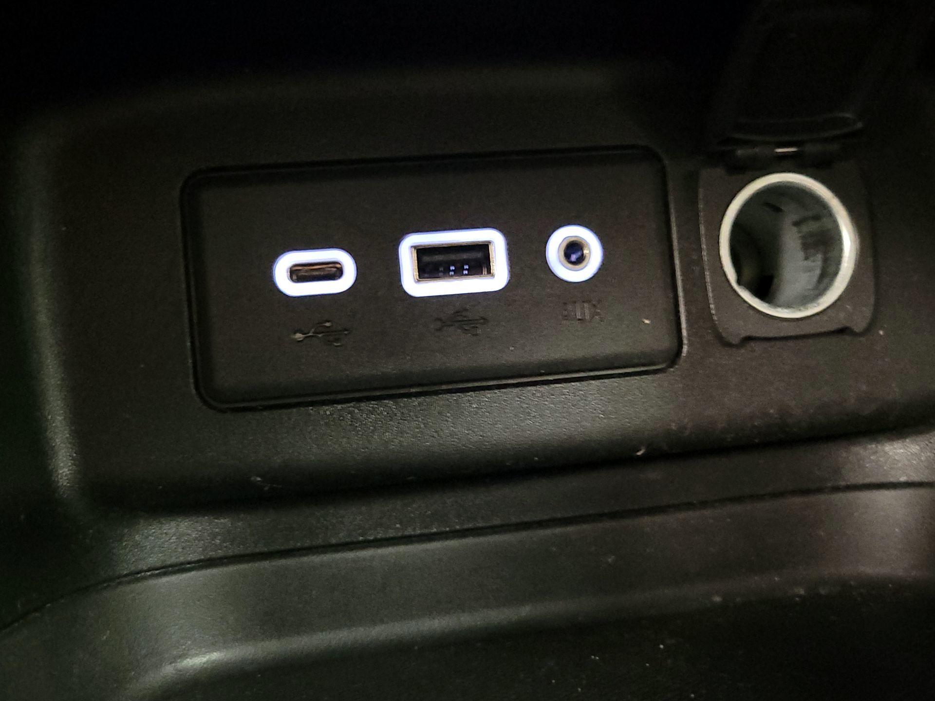 Thumbnail: 2020 Chevrolet Equinox - 18