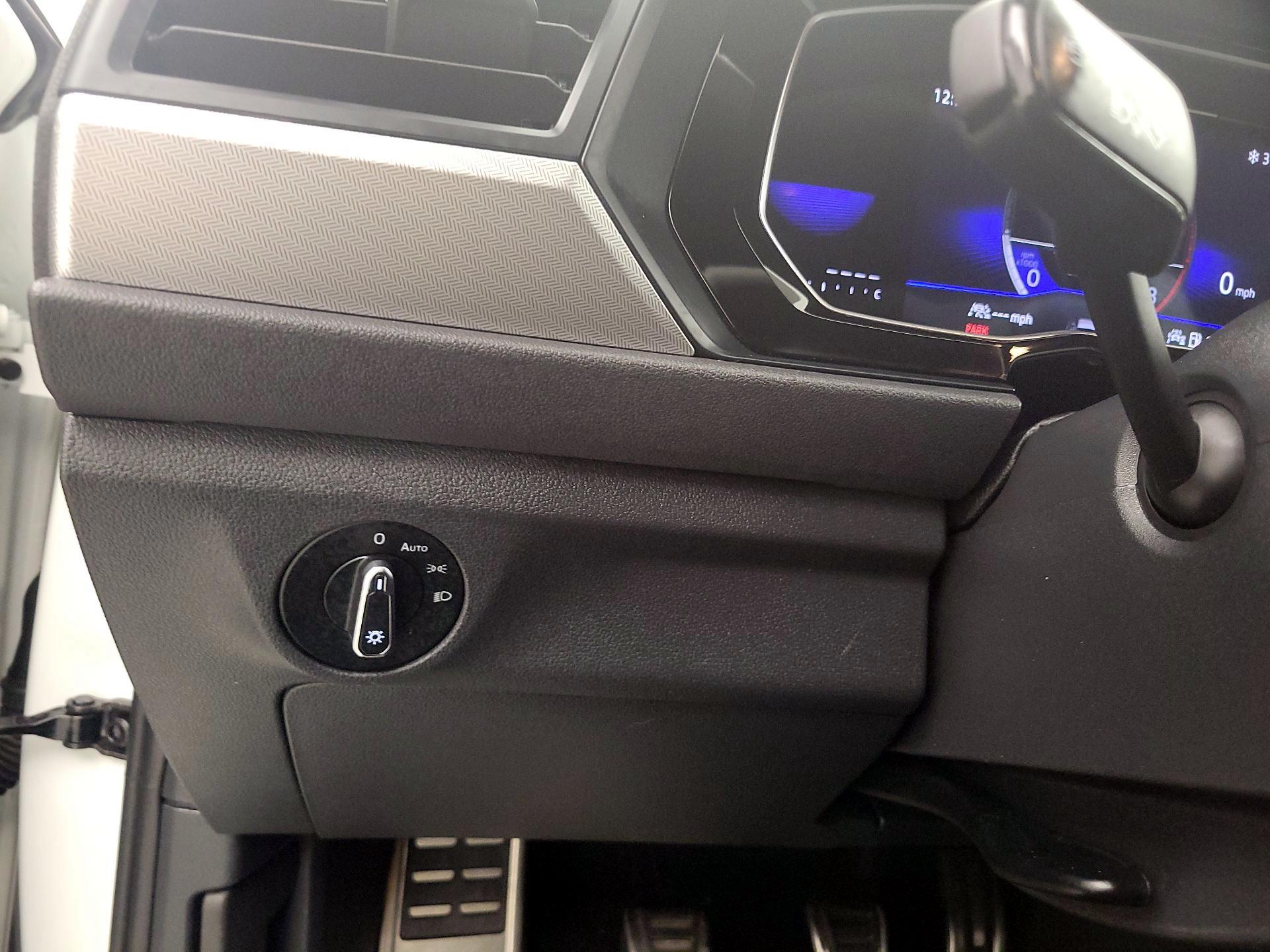 Thumbnail: 2024 Volkswagen Jetta - 13