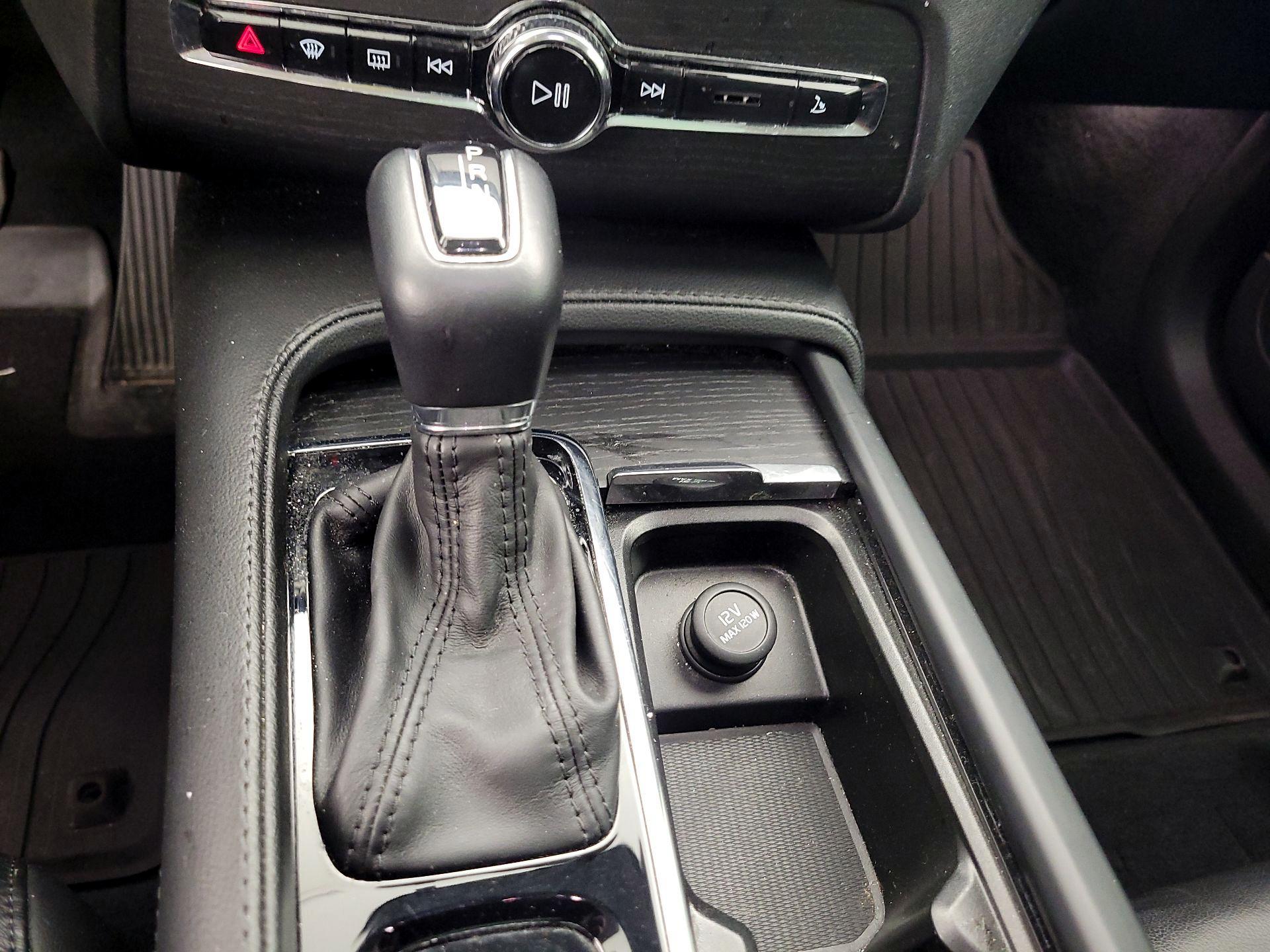 Thumbnail: 2020 Volvo XC90 - 17