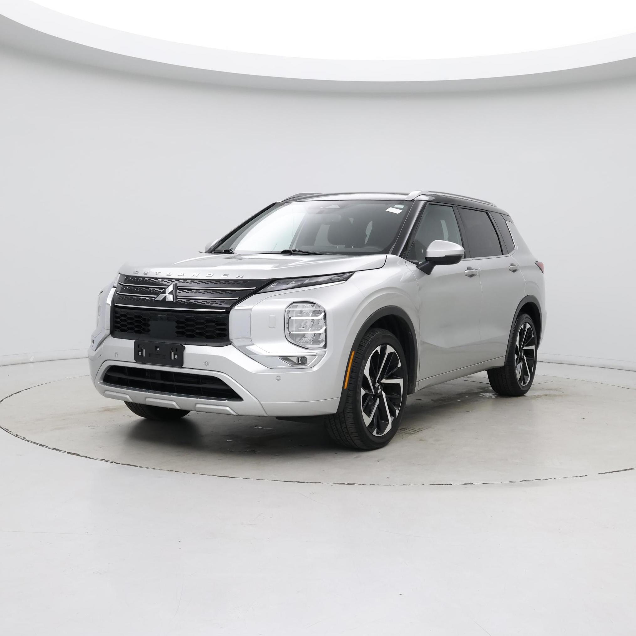 Thumbnail: 2024 Mitsubishi Outlander - 4