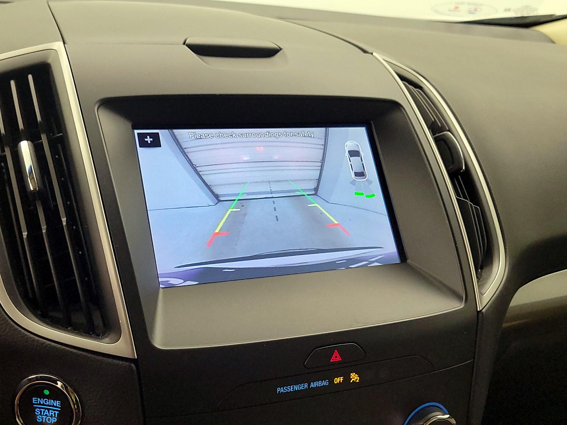 Thumbnail: 2019 Ford Edge - 14