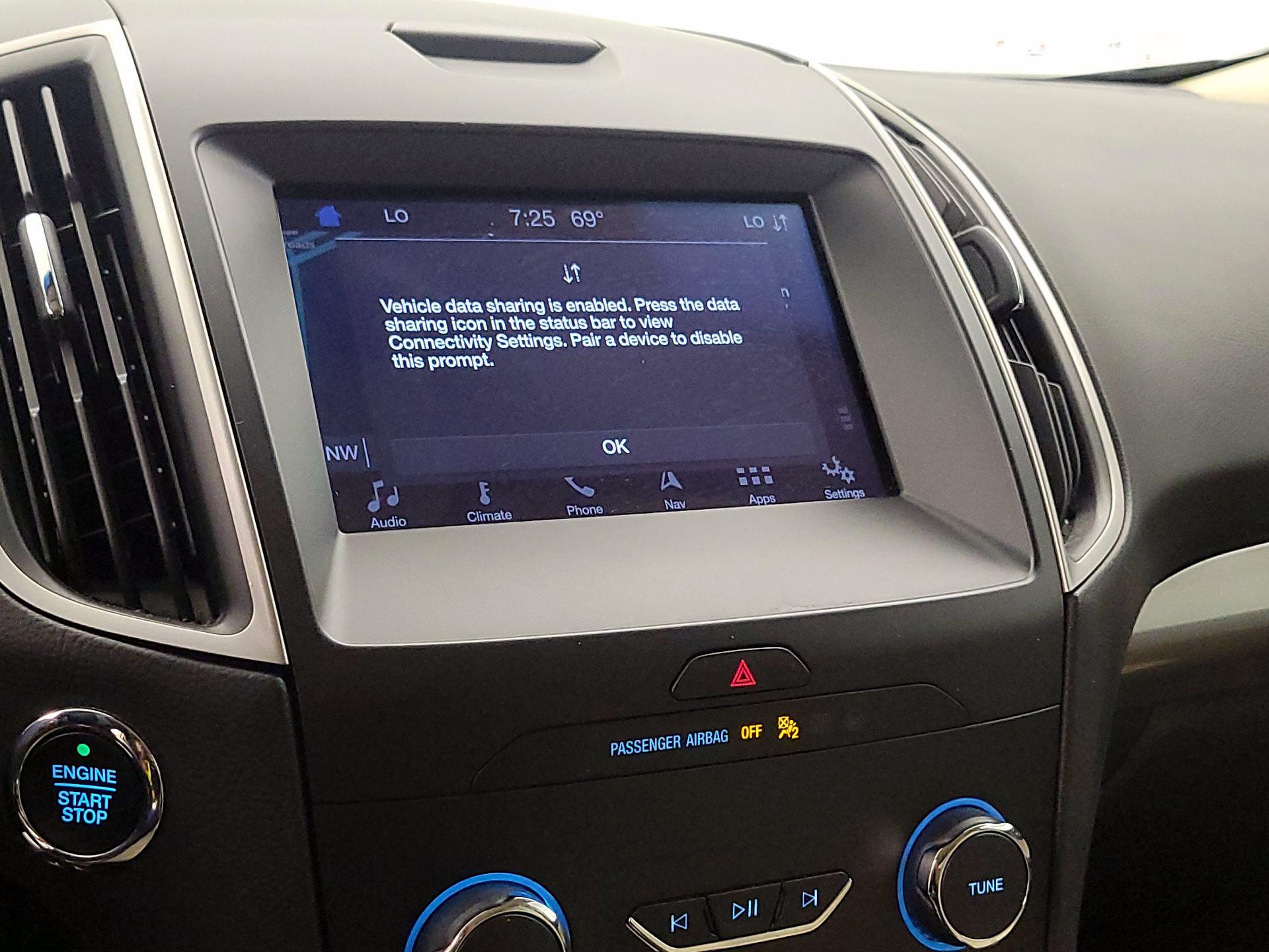 Thumbnail: 2019 Ford Edge - 15