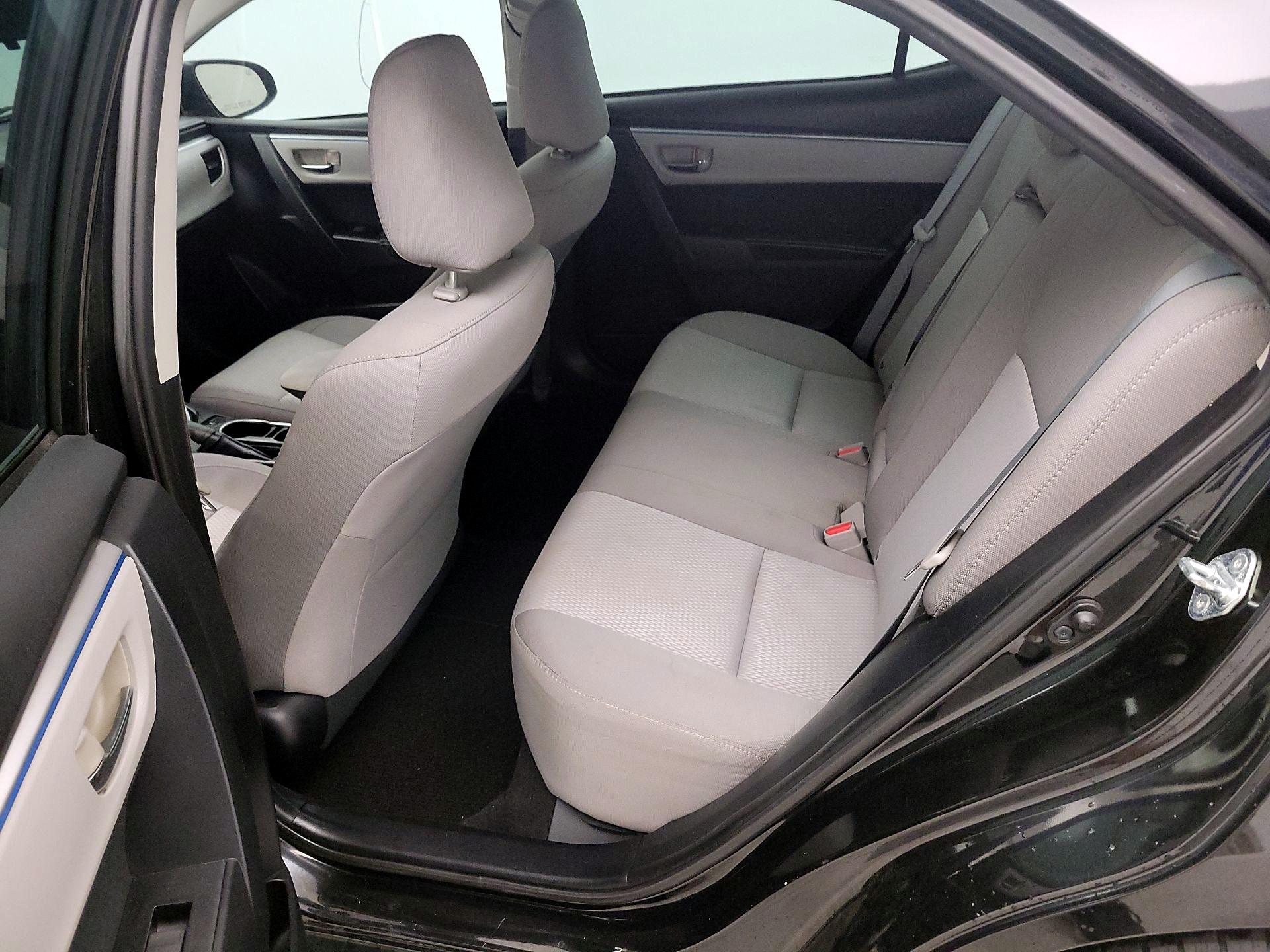 Thumbnail: 2015 Toyota Corolla - 19