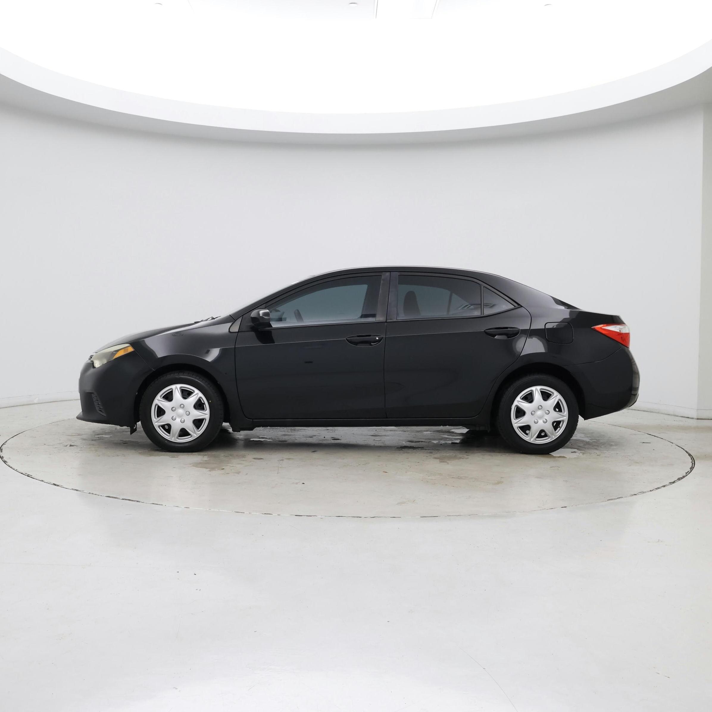 Thumbnail: 2015 Toyota Corolla - 3