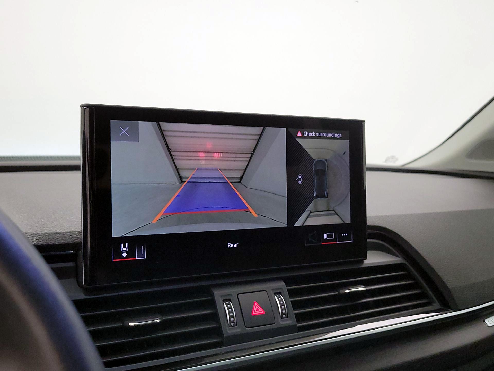 Thumbnail: 2021 Audi Q5 - 14