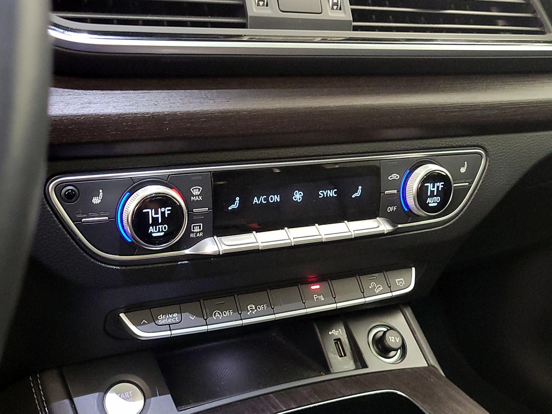 Thumbnail: 2021 Audi Q5 - 16