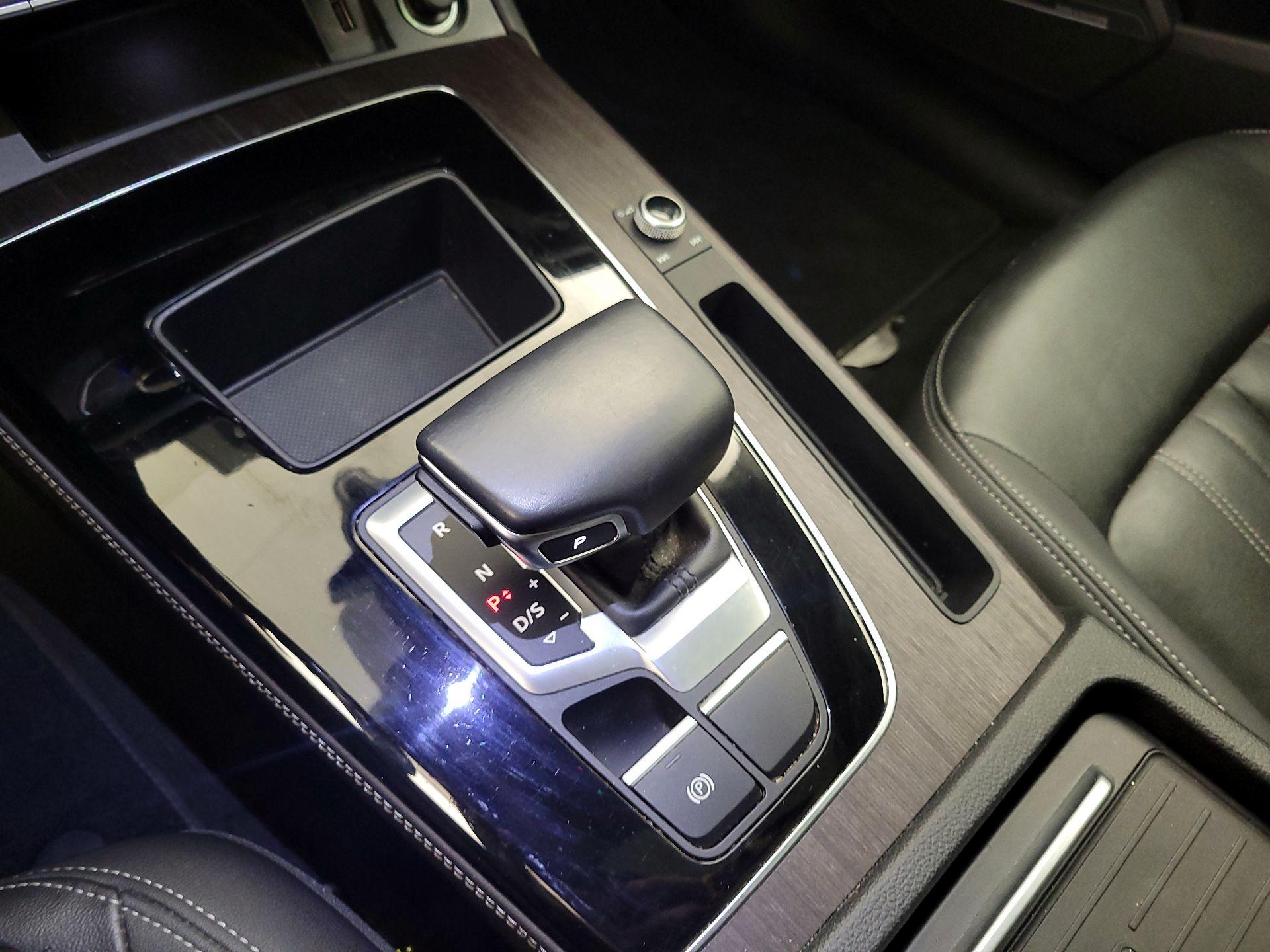 Thumbnail: 2021 Audi Q5 - 17