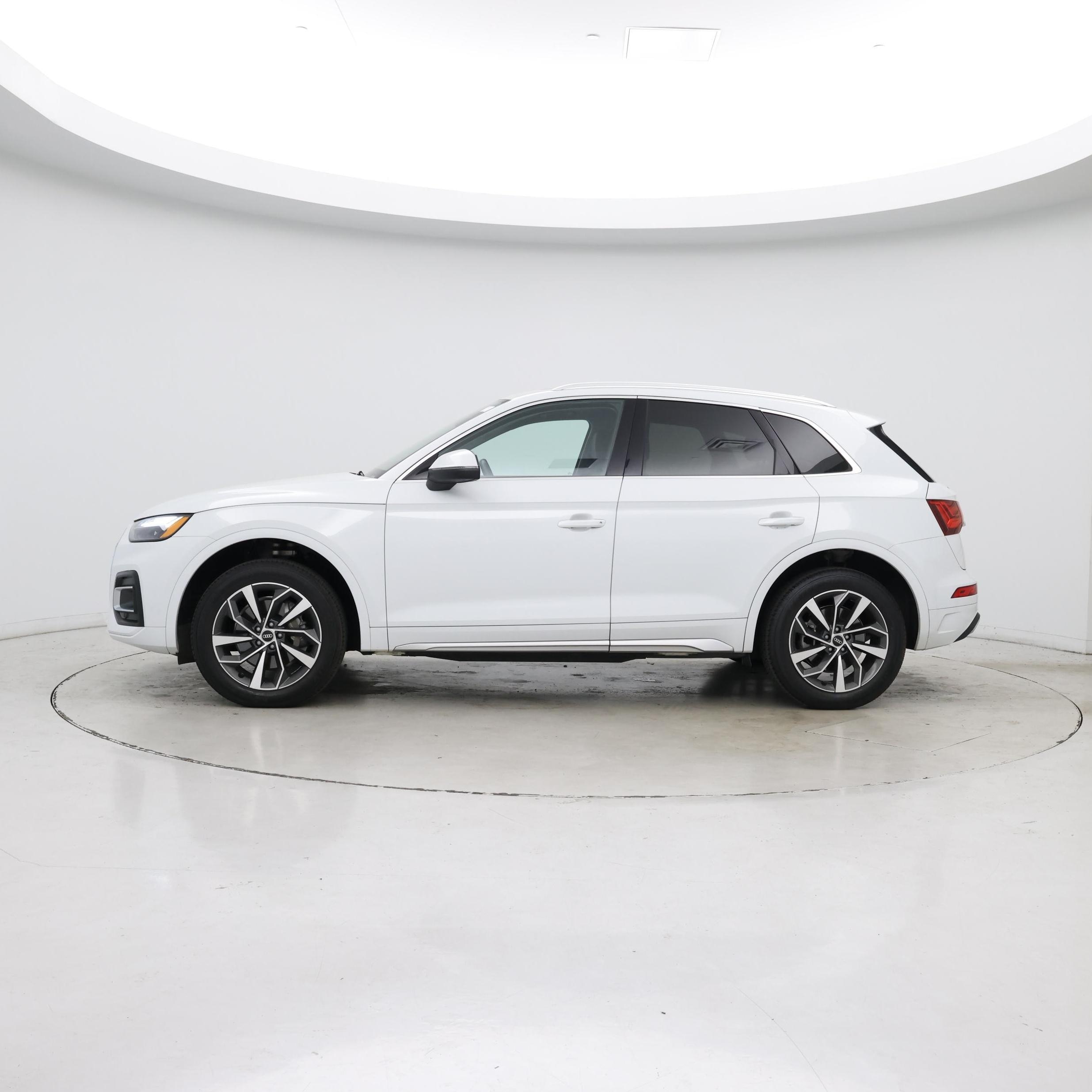 Thumbnail: 2021 Audi Q5 - 3