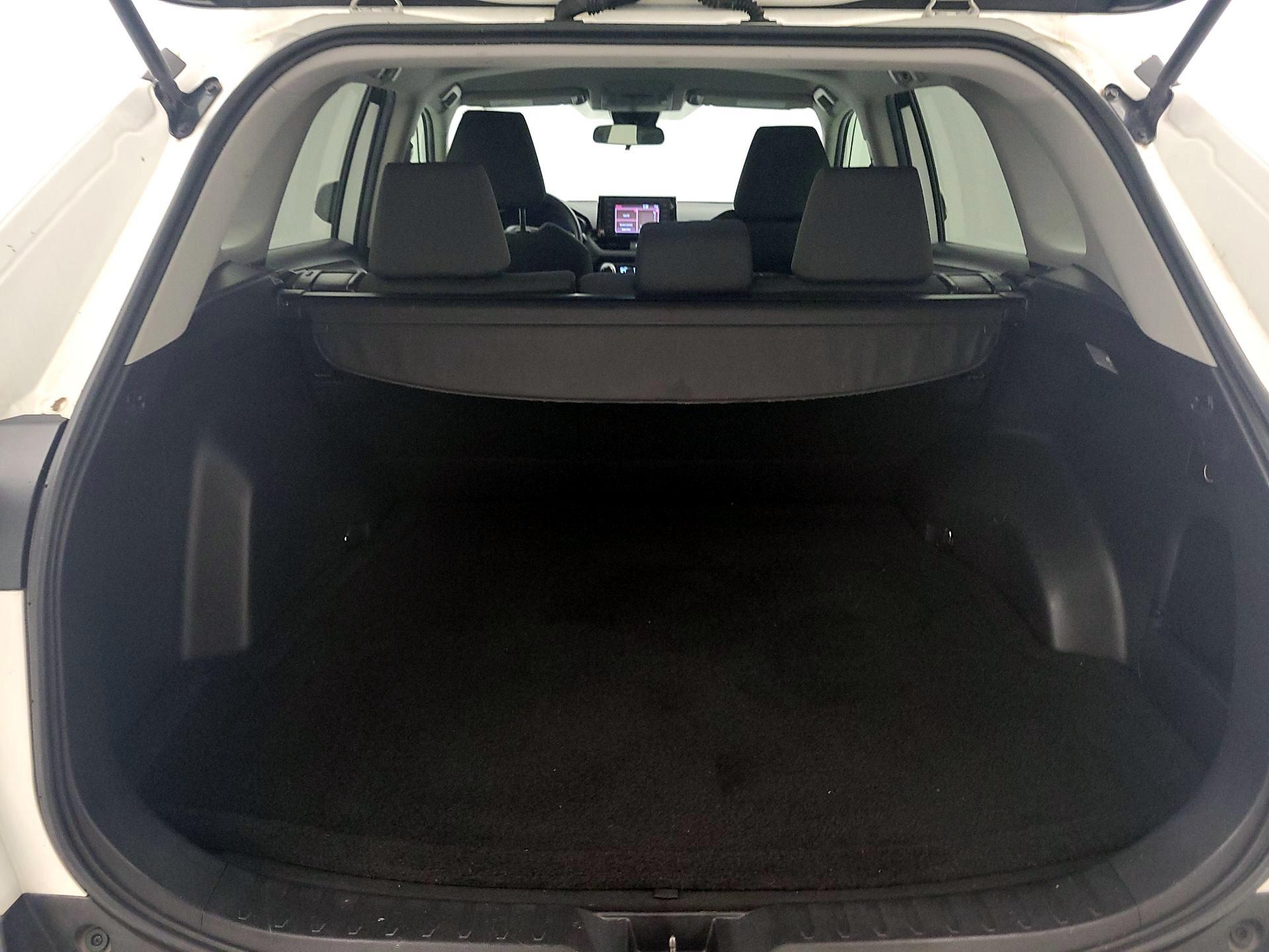 Thumbnail: 2021 Toyota RAV4 - 20