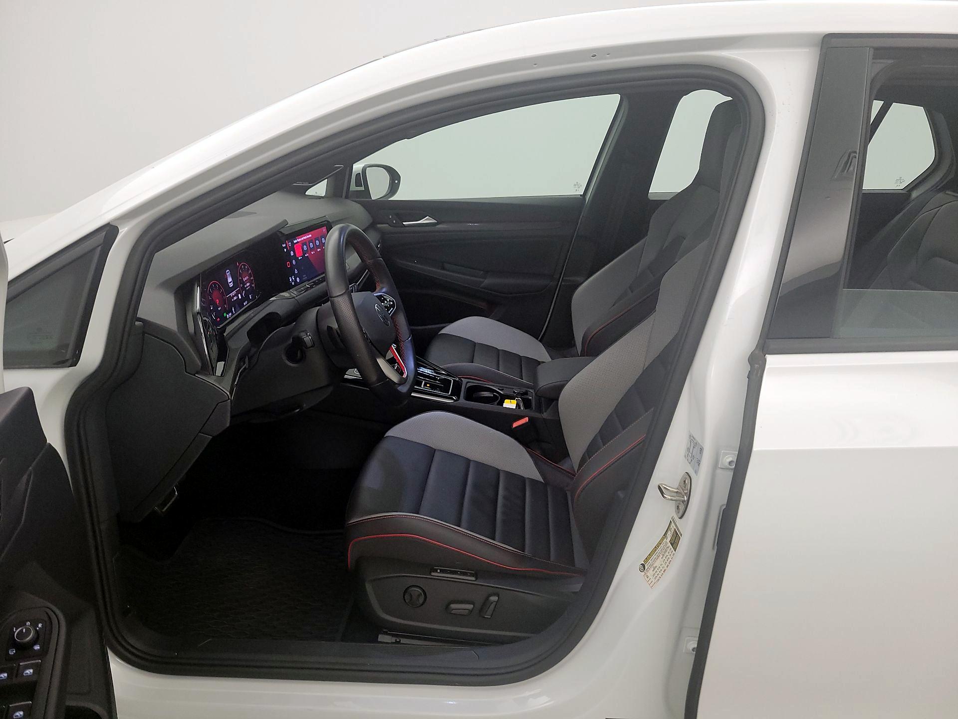 Thumbnail: 2024 Volkswagen Golf - 11