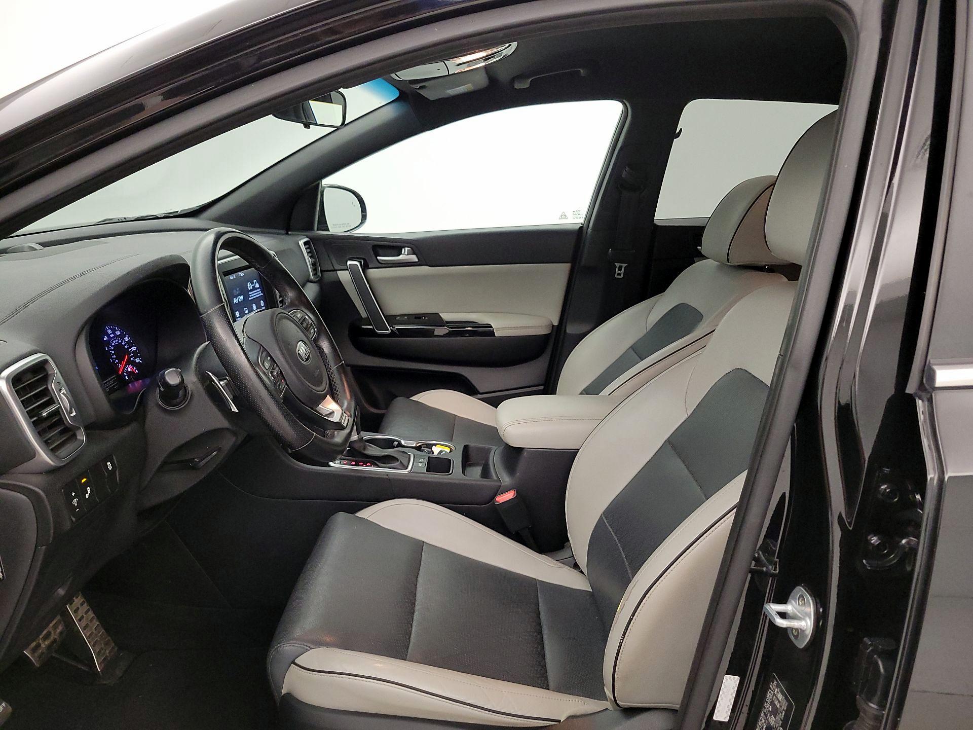 Thumbnail: 2018 Kia Sportage - 11