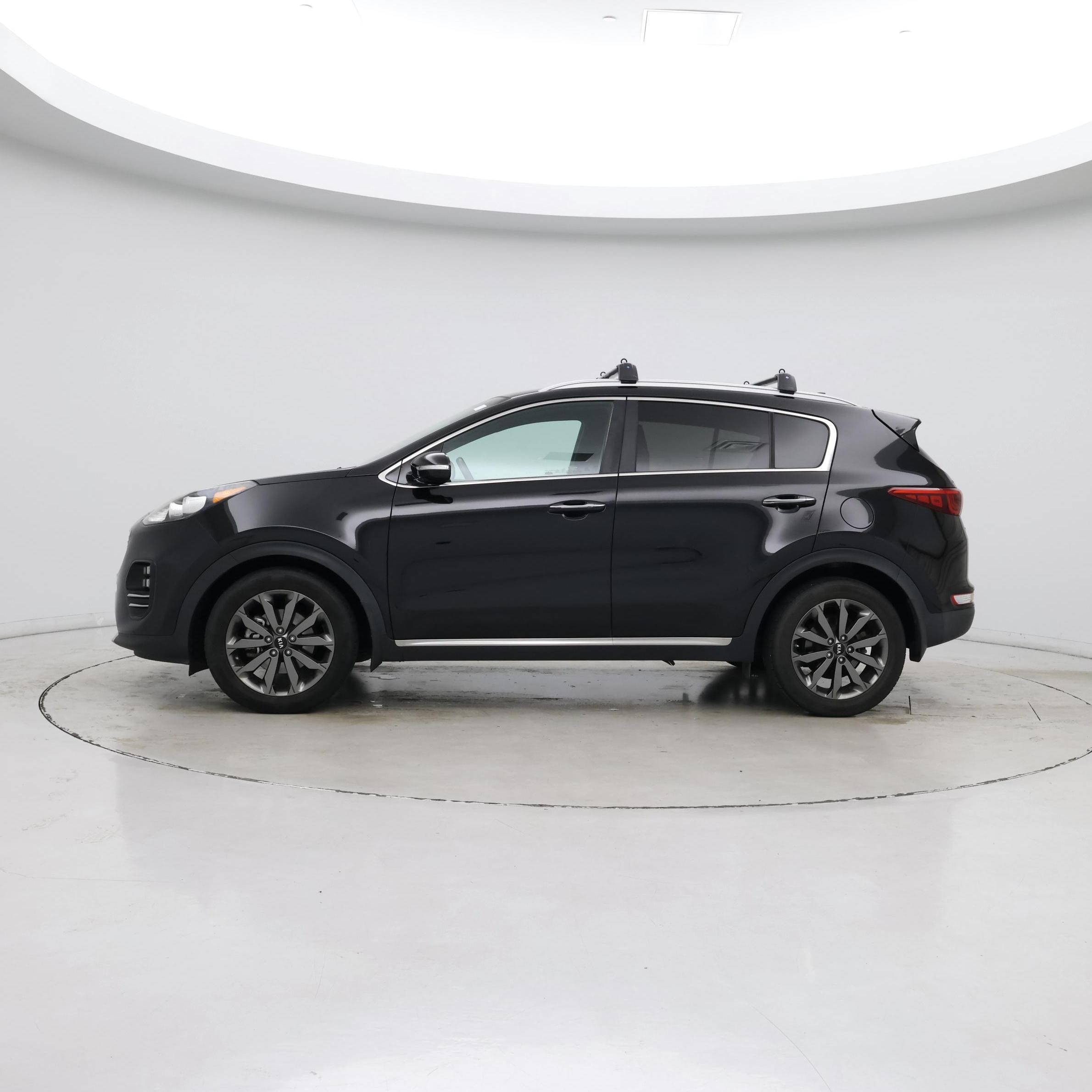 Thumbnail: 2018 Kia Sportage - 3