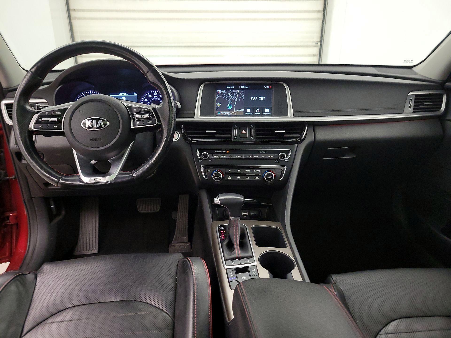 Thumbnail: 2019 Kia Optima - 9