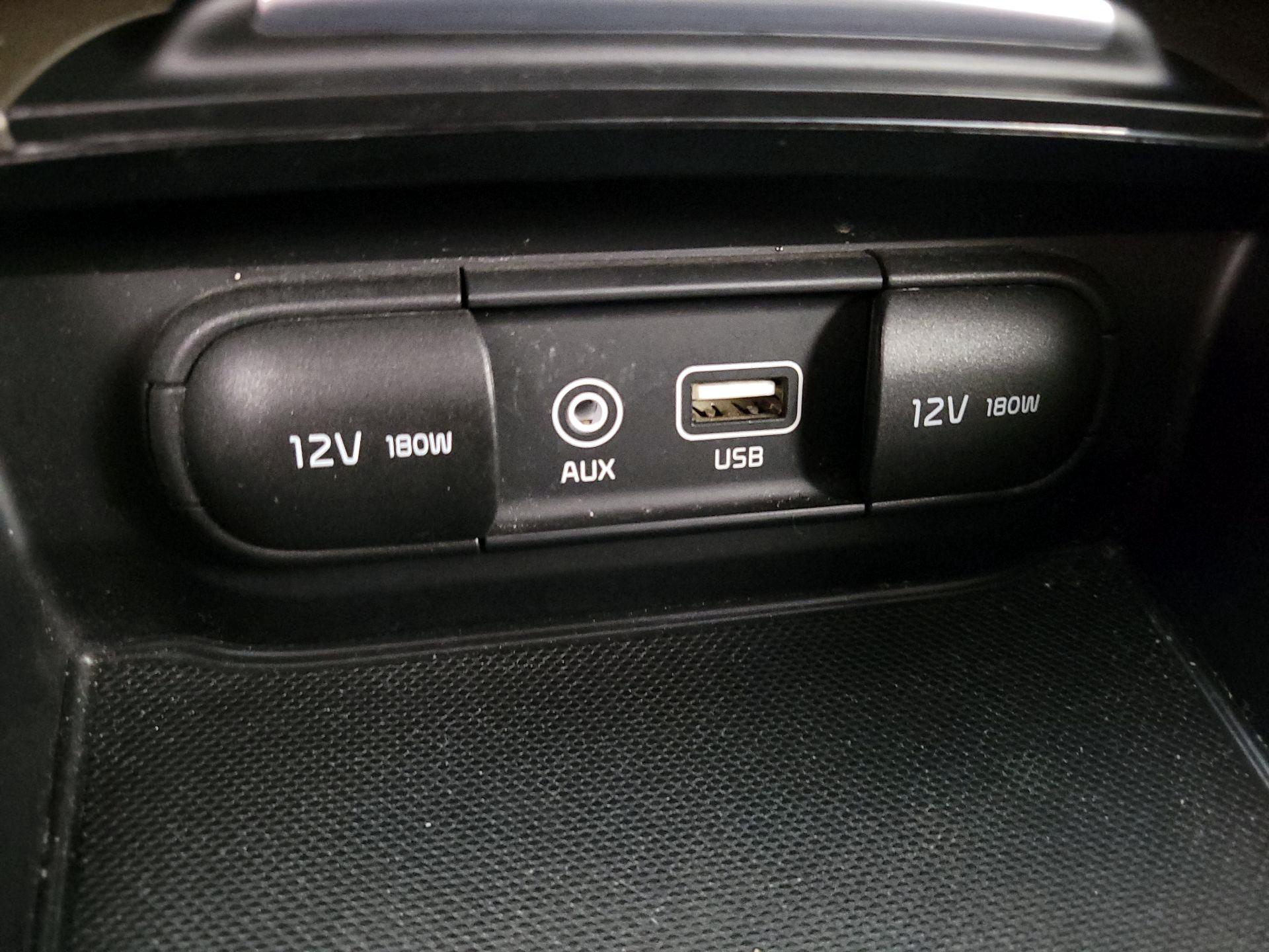 Thumbnail: 2019 Kia Optima - 18