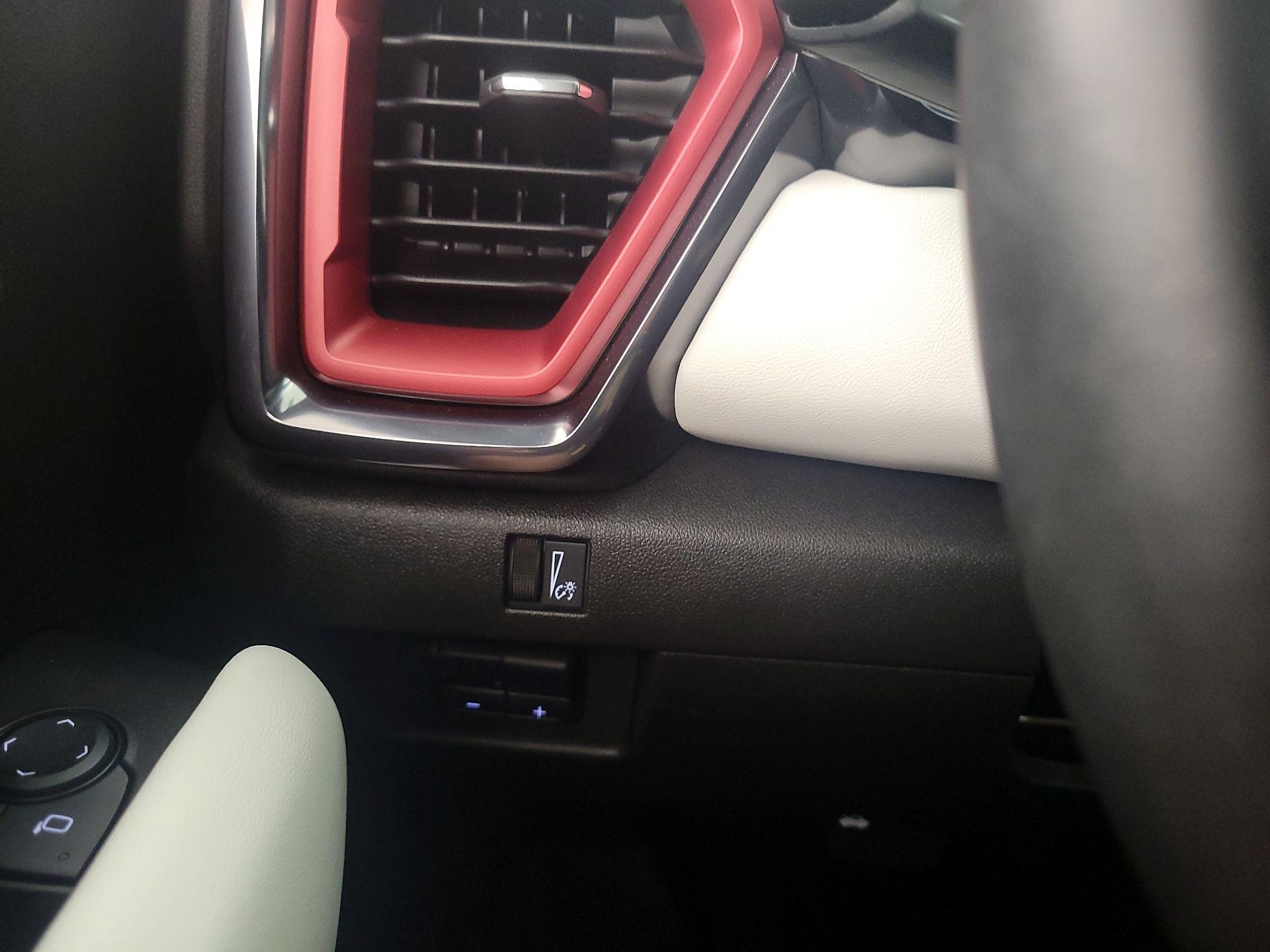 Thumbnail: 2025 GMC Canyon - 13