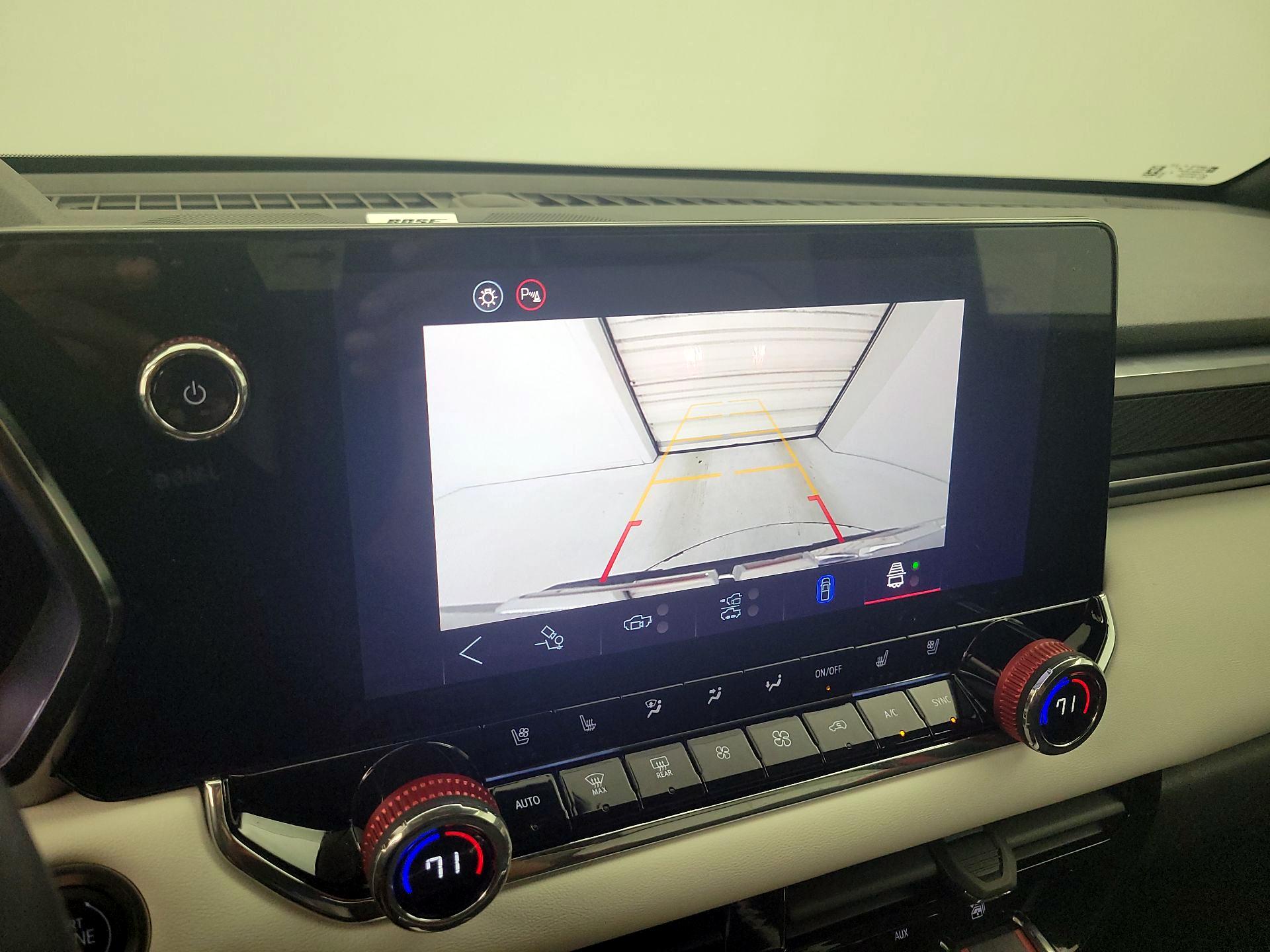 Thumbnail: 2025 GMC Canyon - 14