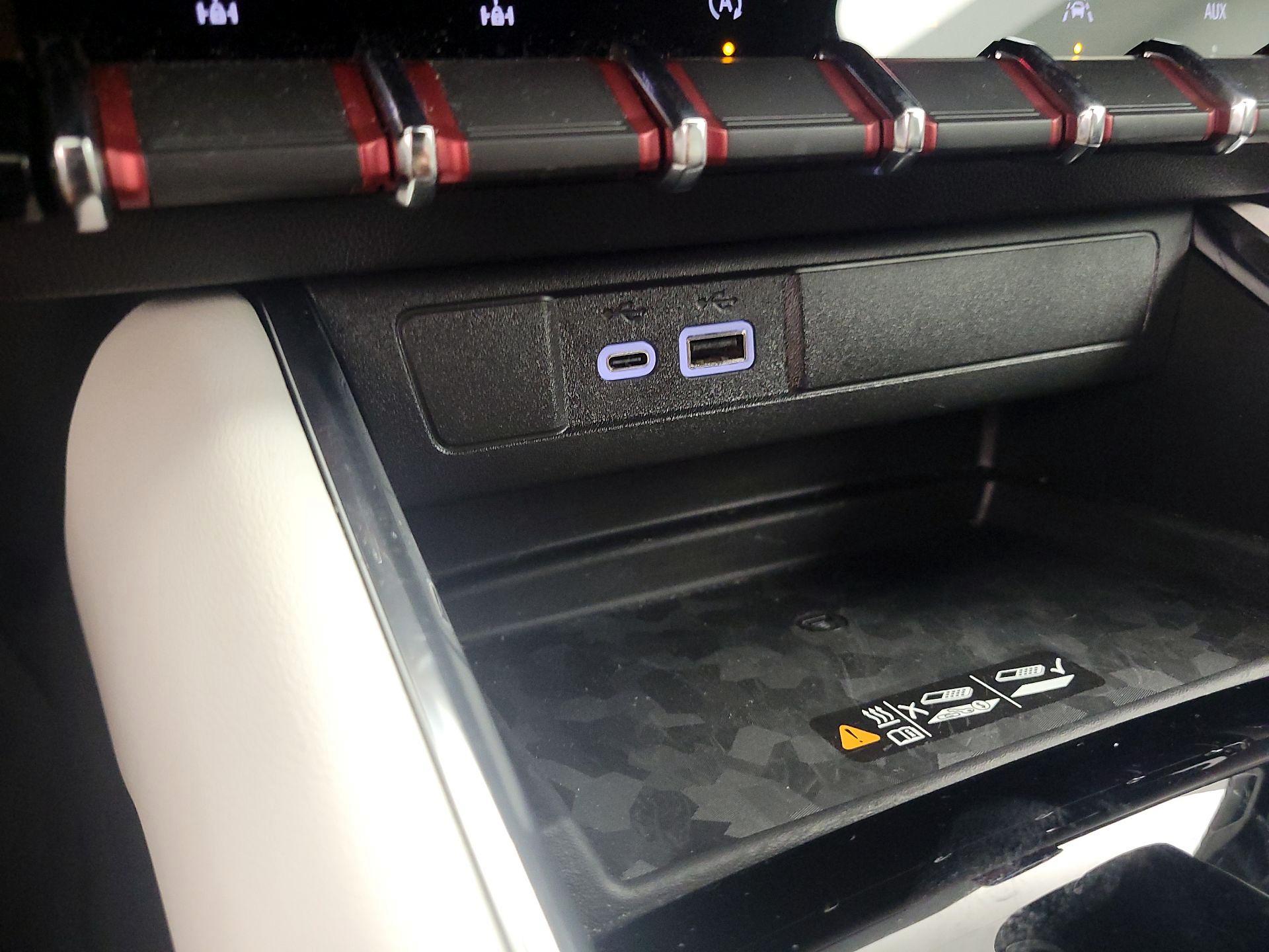 Thumbnail: 2025 GMC Canyon - 18