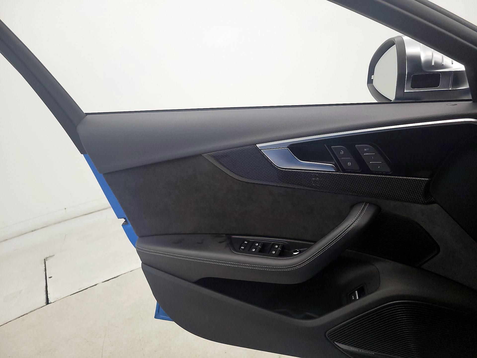 Thumbnail: 2020 Audi S4 - 12