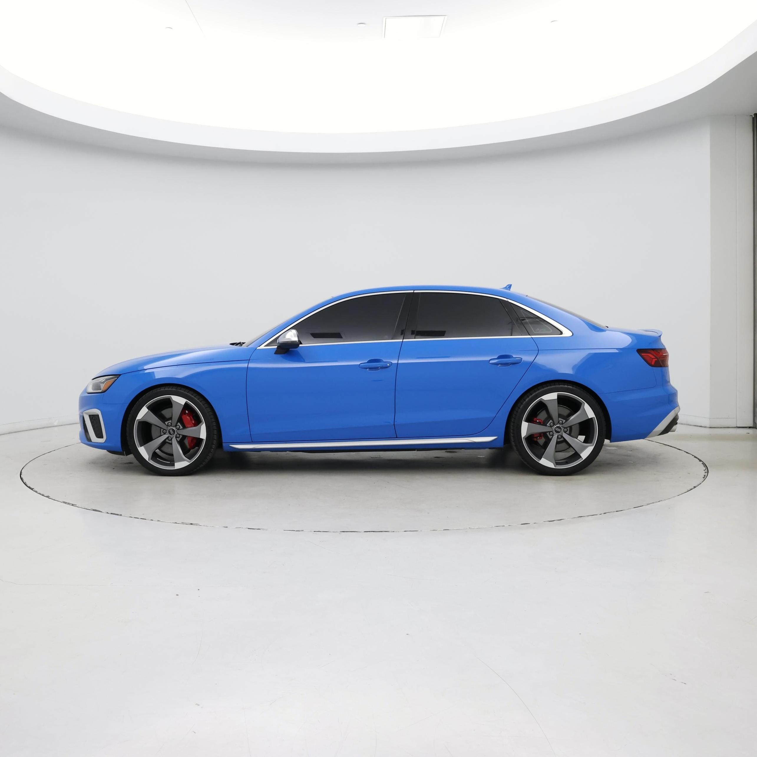 Thumbnail: 2020 Audi S4 - 3