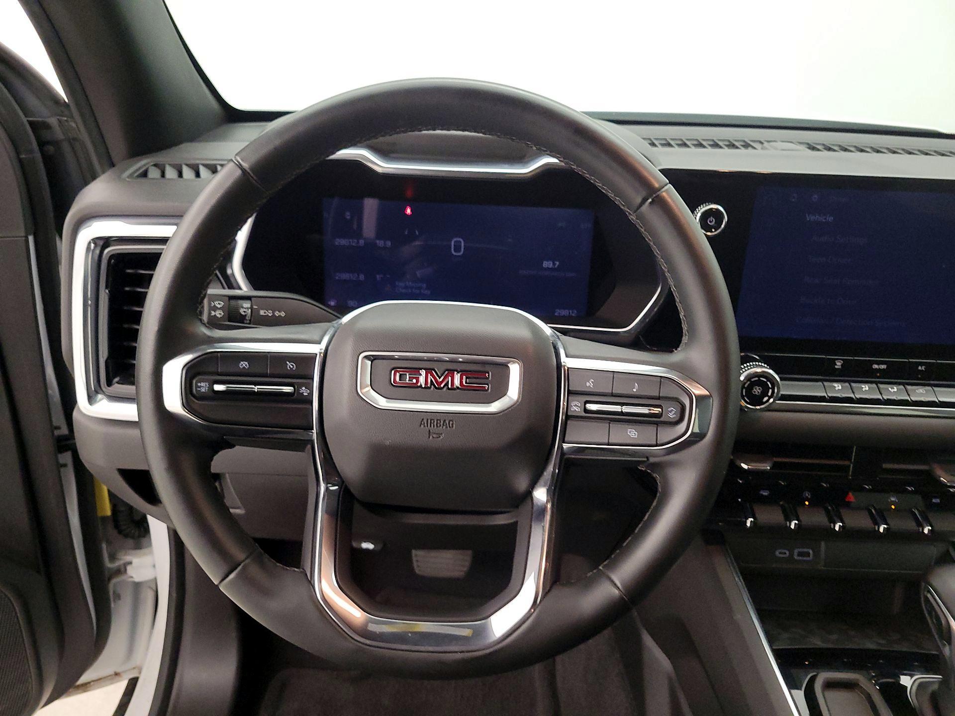 Thumbnail: 2024 GMC Canyon - 10