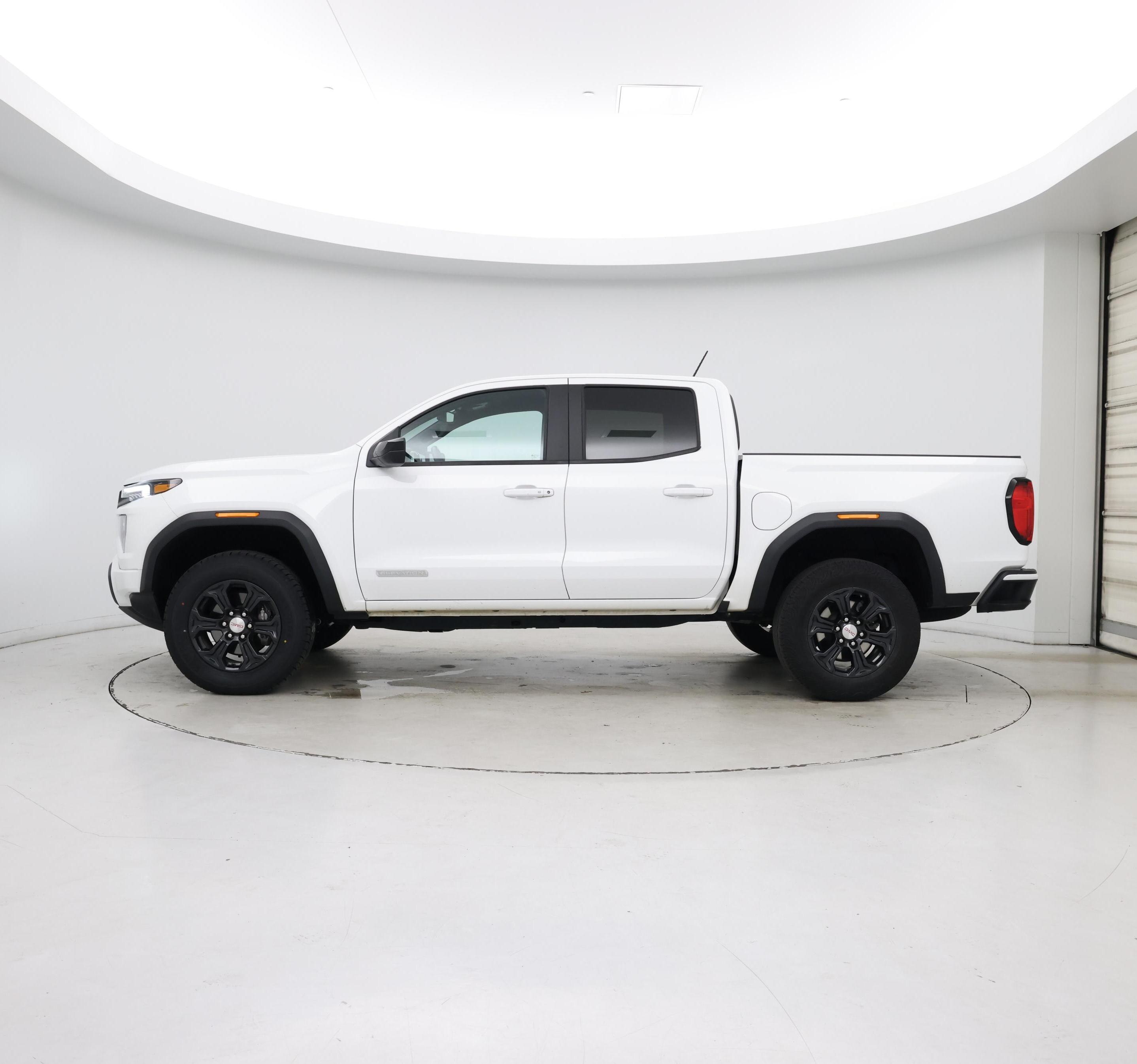 Thumbnail: 2023 GMC Canyon - 3