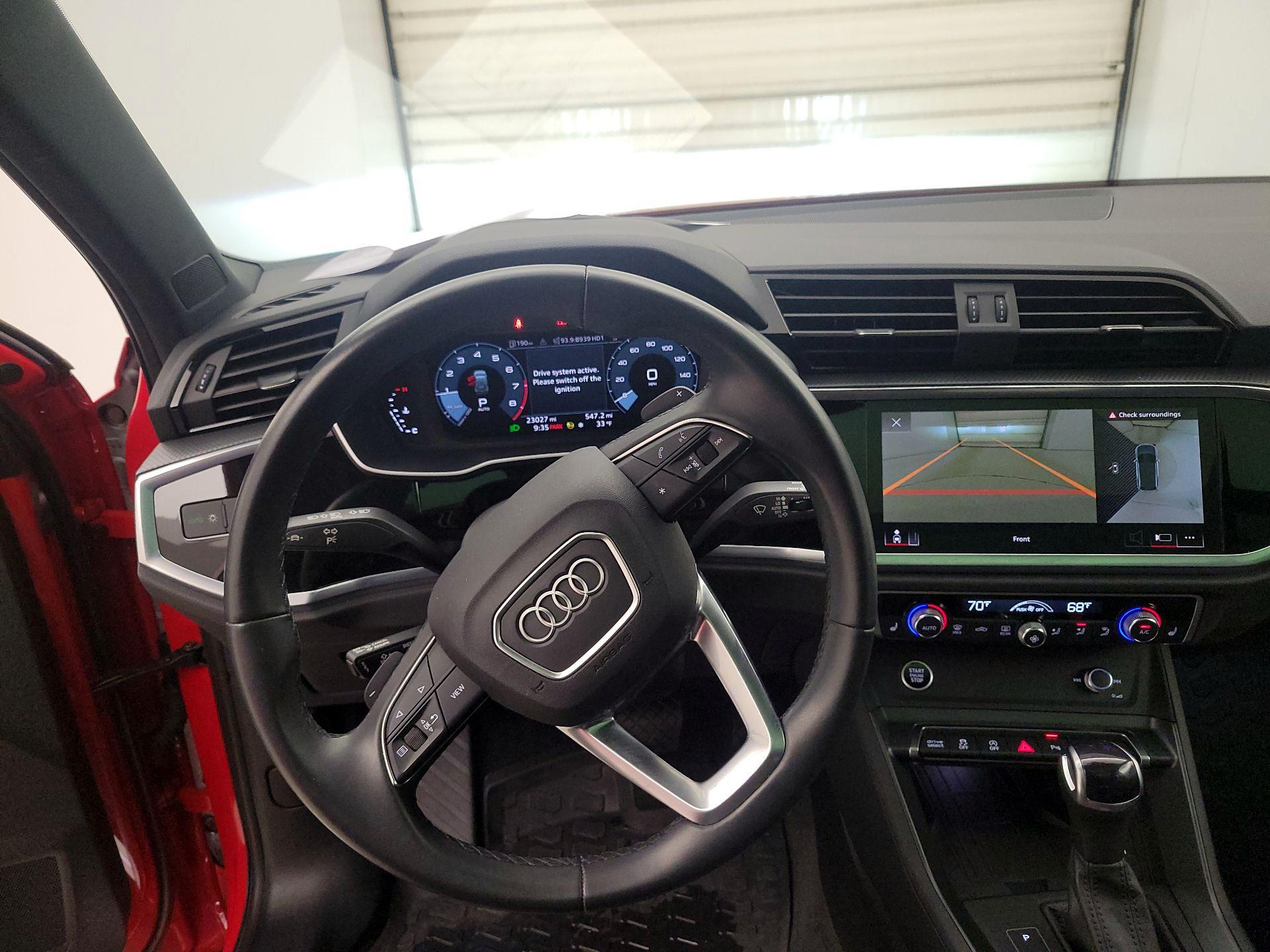 Thumbnail: 2024 Audi Q3 - 10