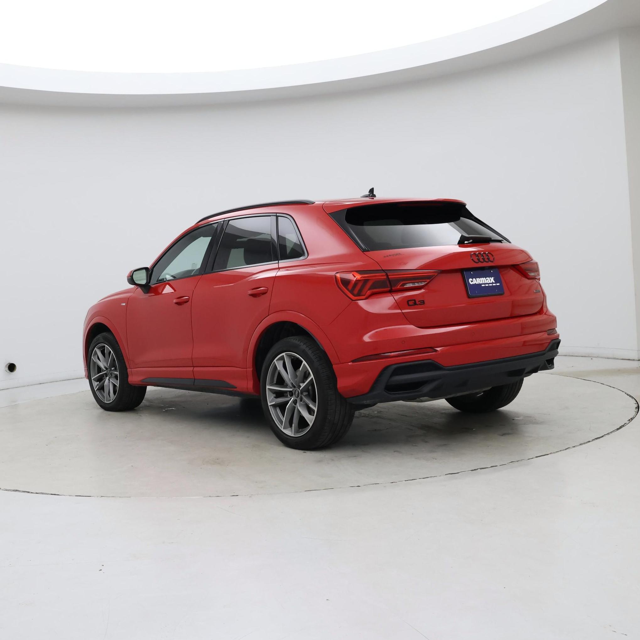 Thumbnail: 2024 Audi Q3 - 2