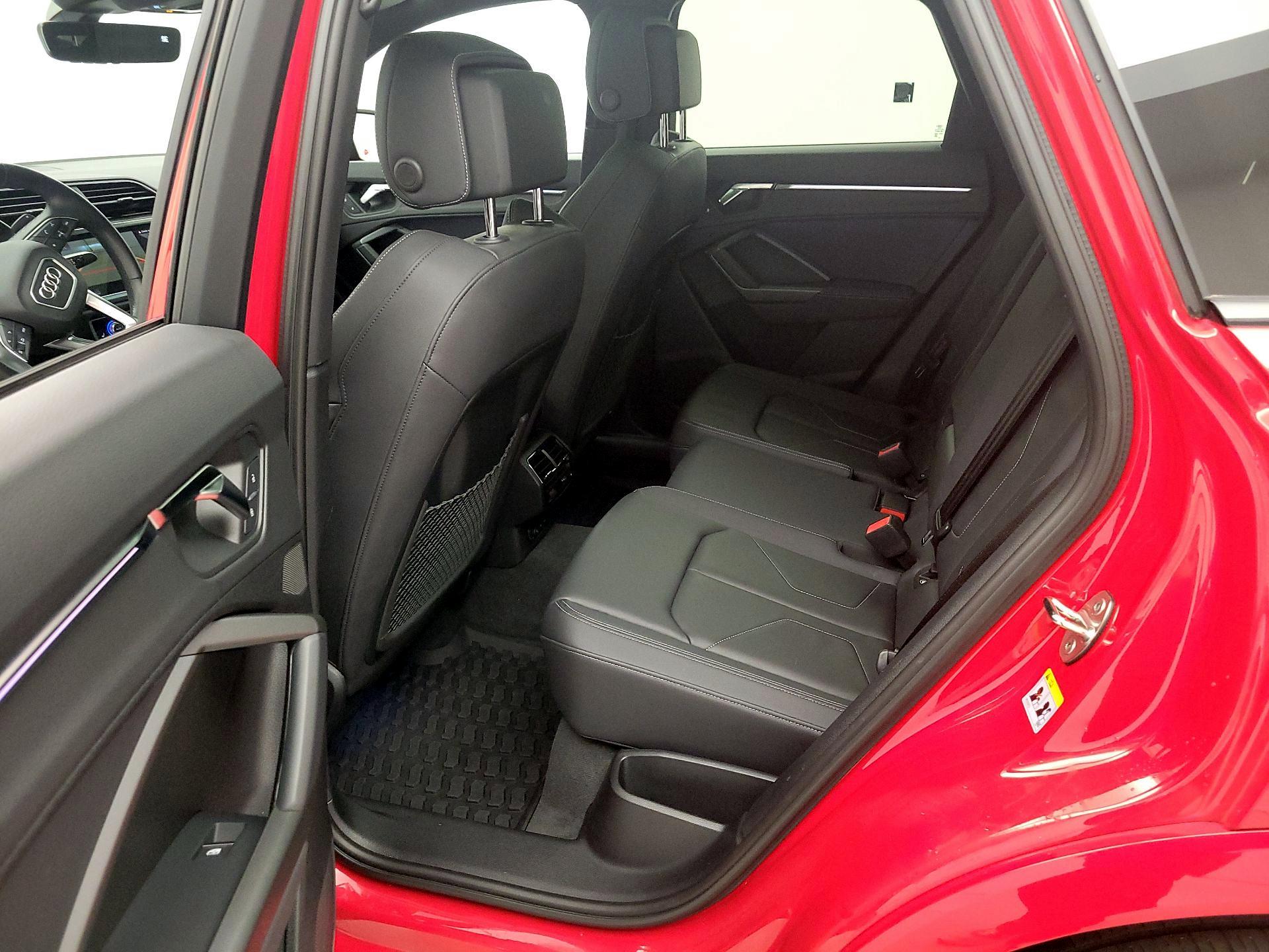 Thumbnail: 2024 Audi Q3 - 20