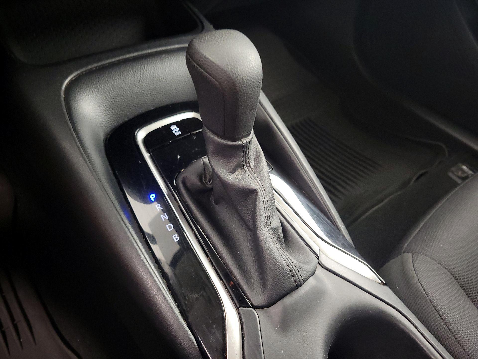 Thumbnail: 2023 Toyota Corolla - 17