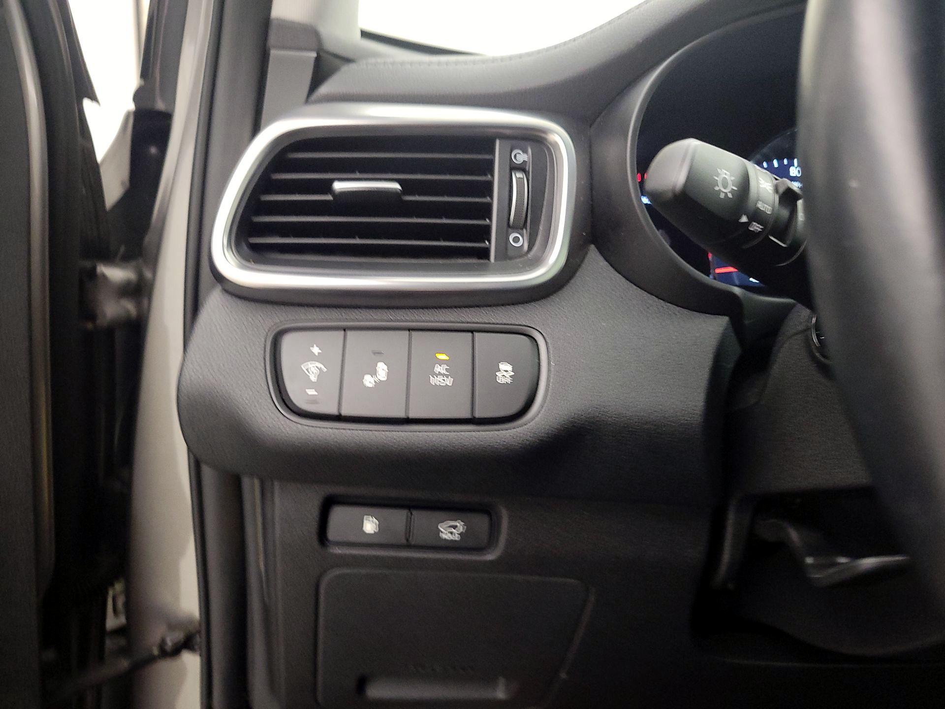 Thumbnail: 2017 Kia Sorento - 13