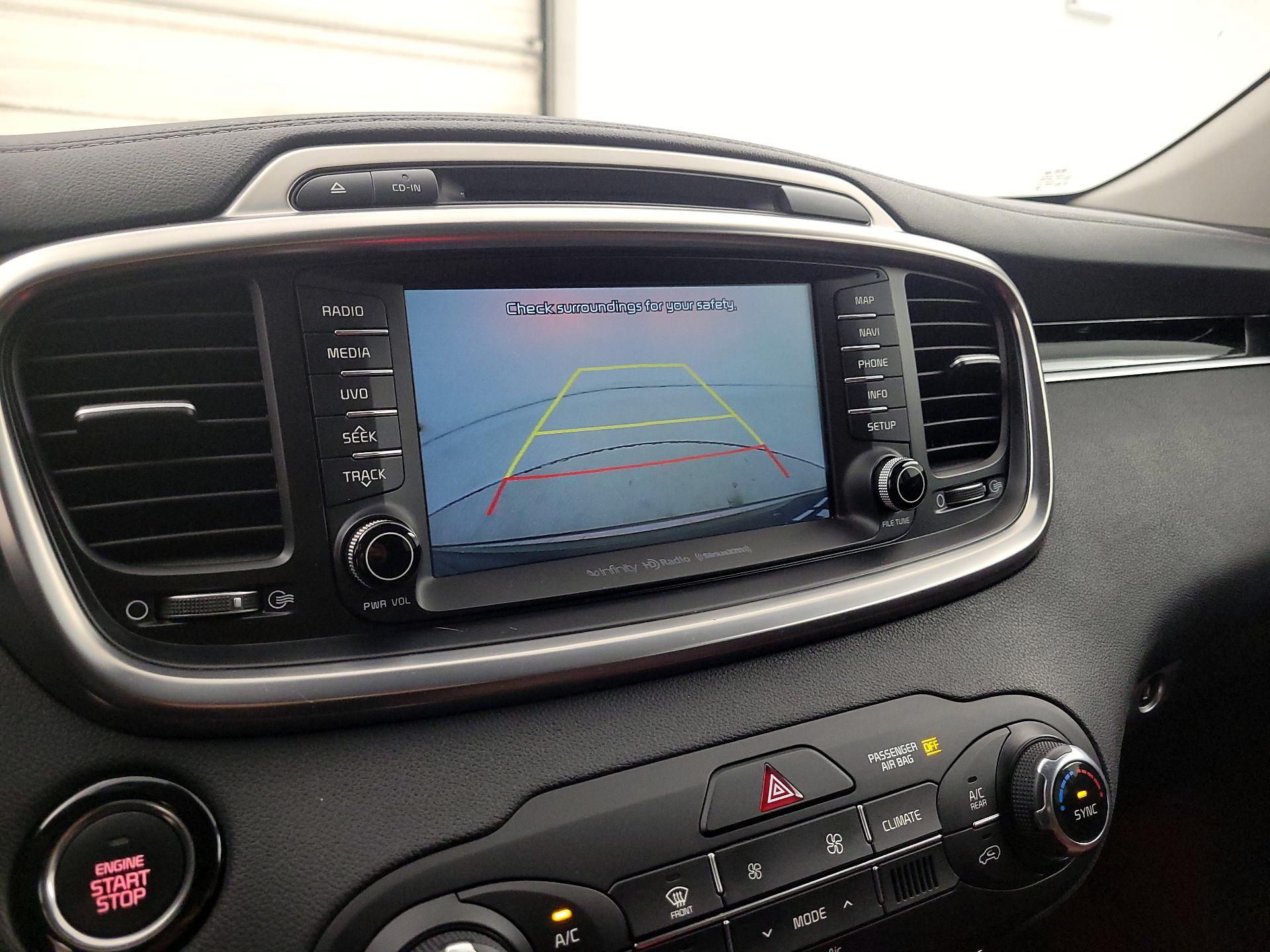 Thumbnail: 2017 Kia Sorento - 14