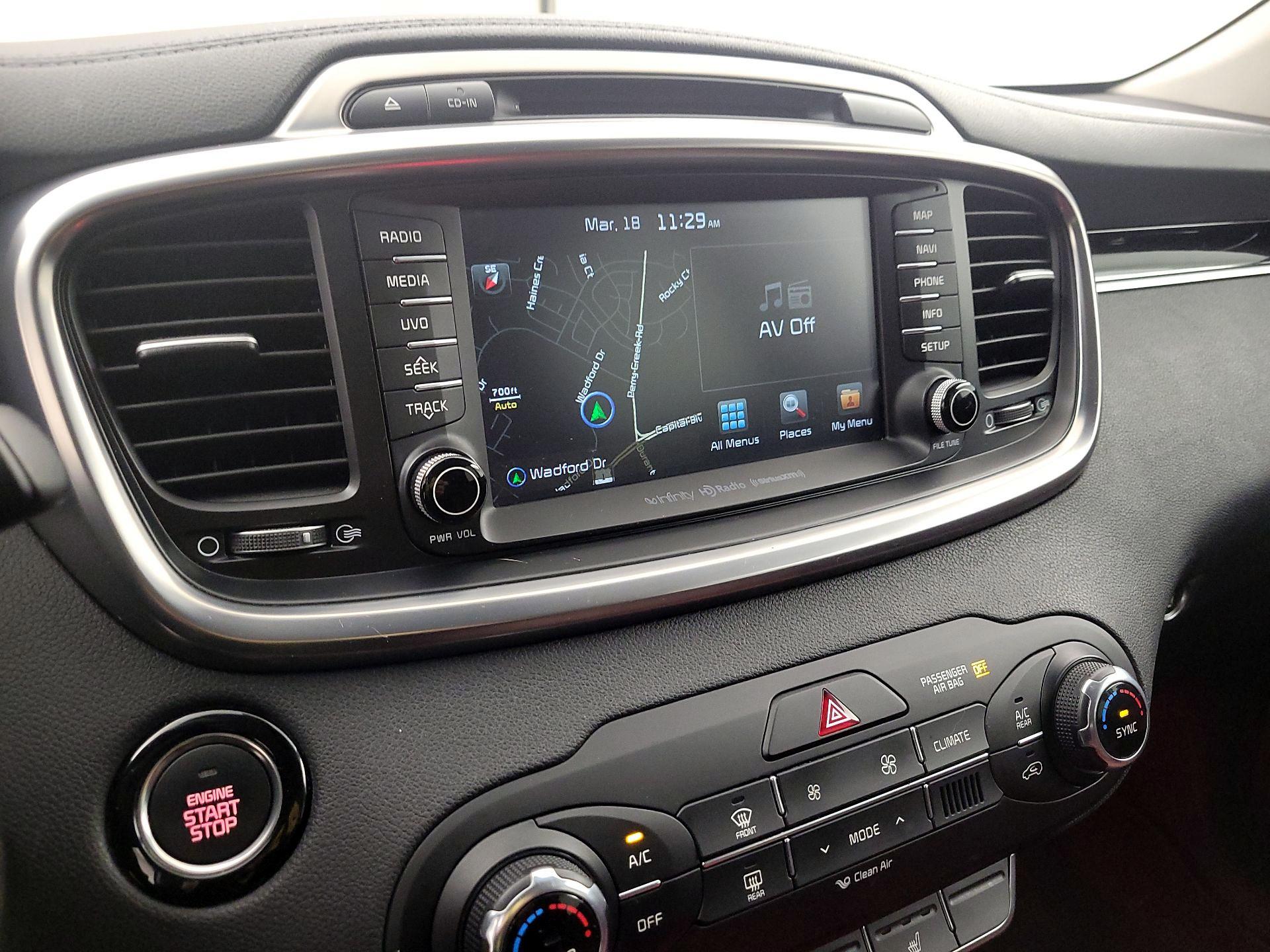 Thumbnail: 2017 Kia Sorento - 15