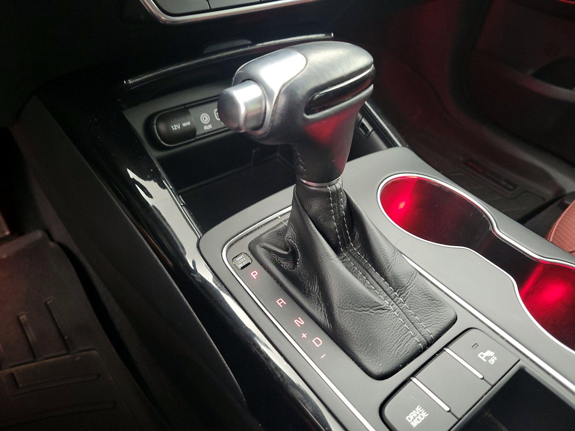 Thumbnail: 2017 Kia Sorento - 17