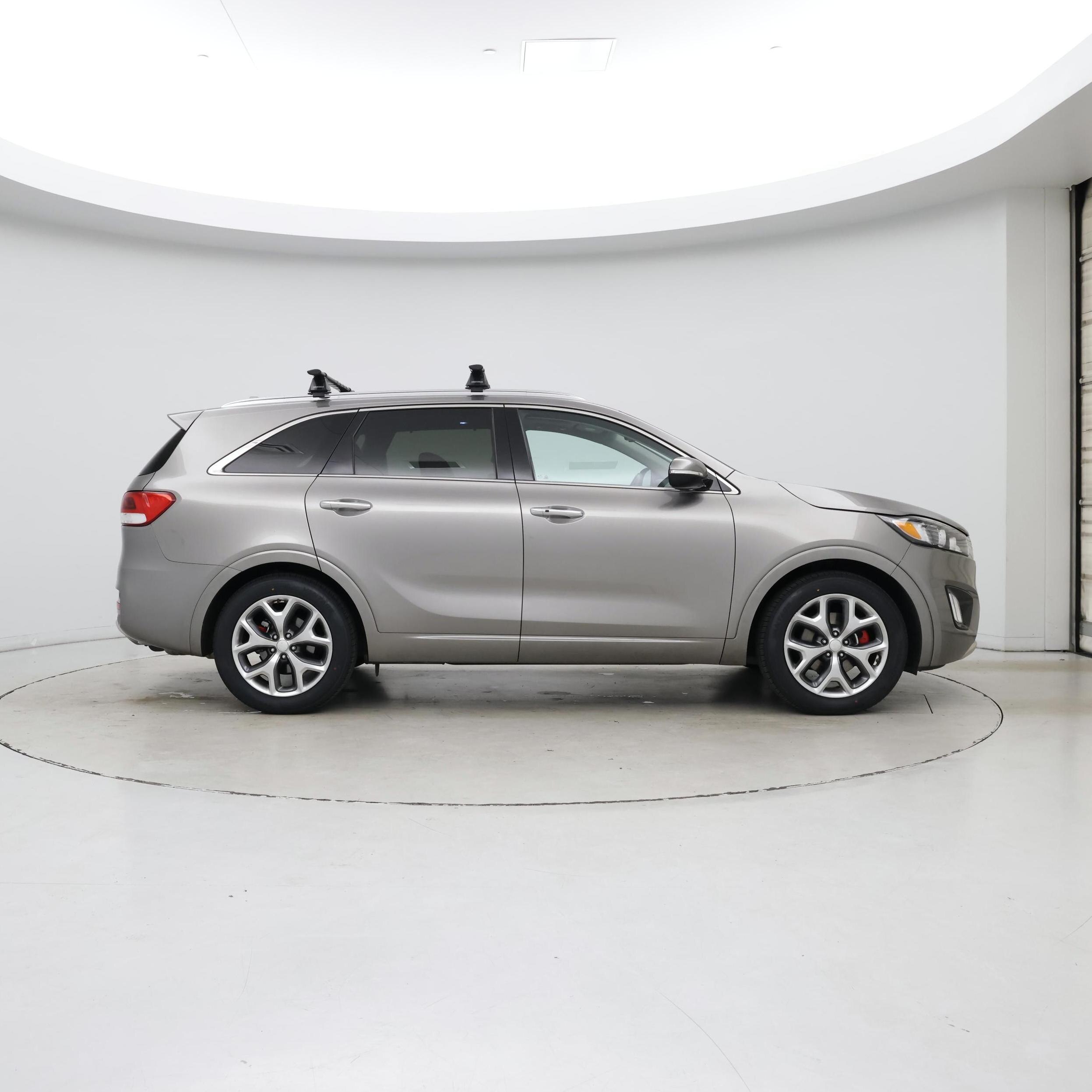 Thumbnail: 2017 Kia Sorento - 7