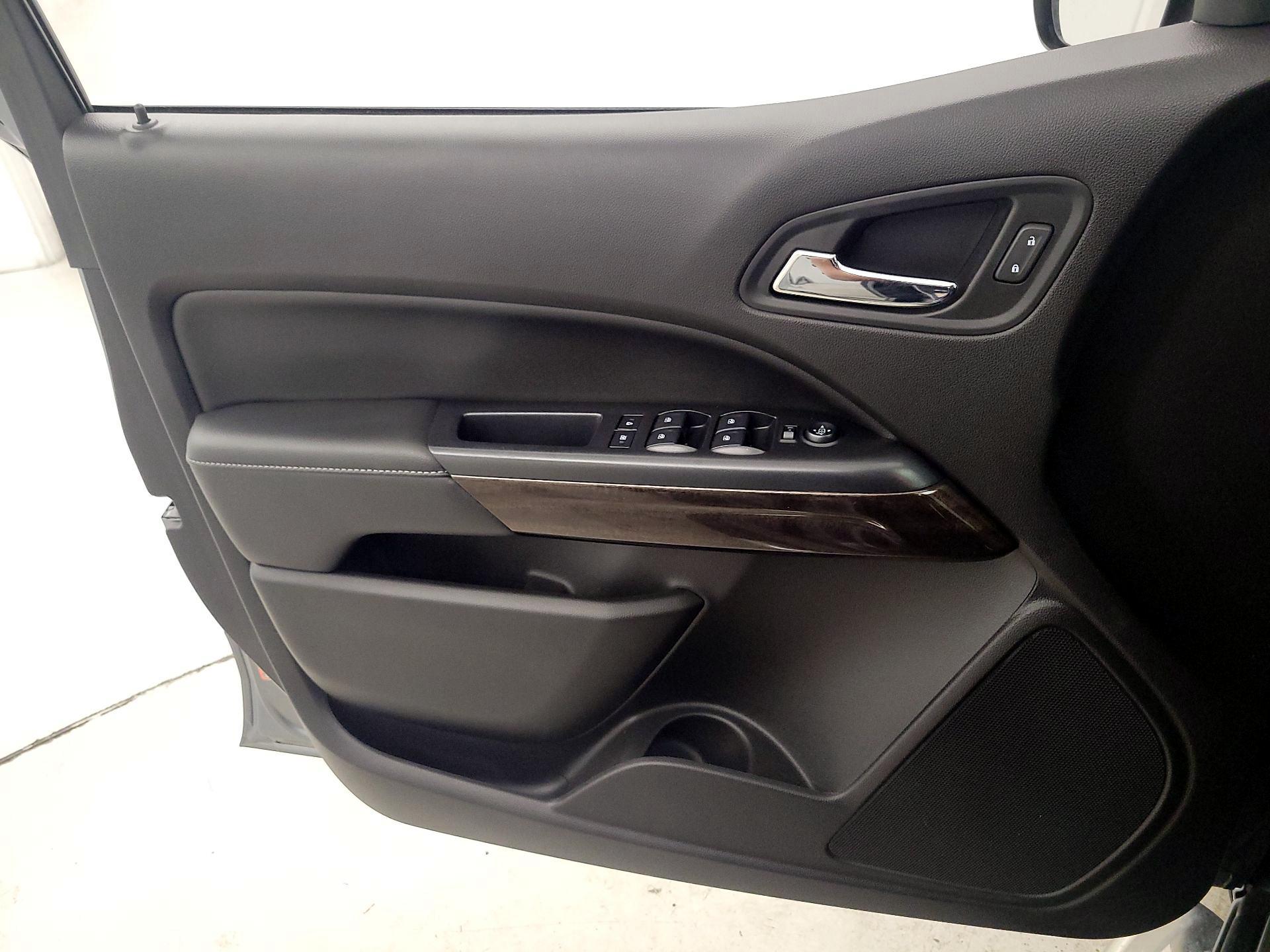 Thumbnail: 2018 GMC Canyon - 12