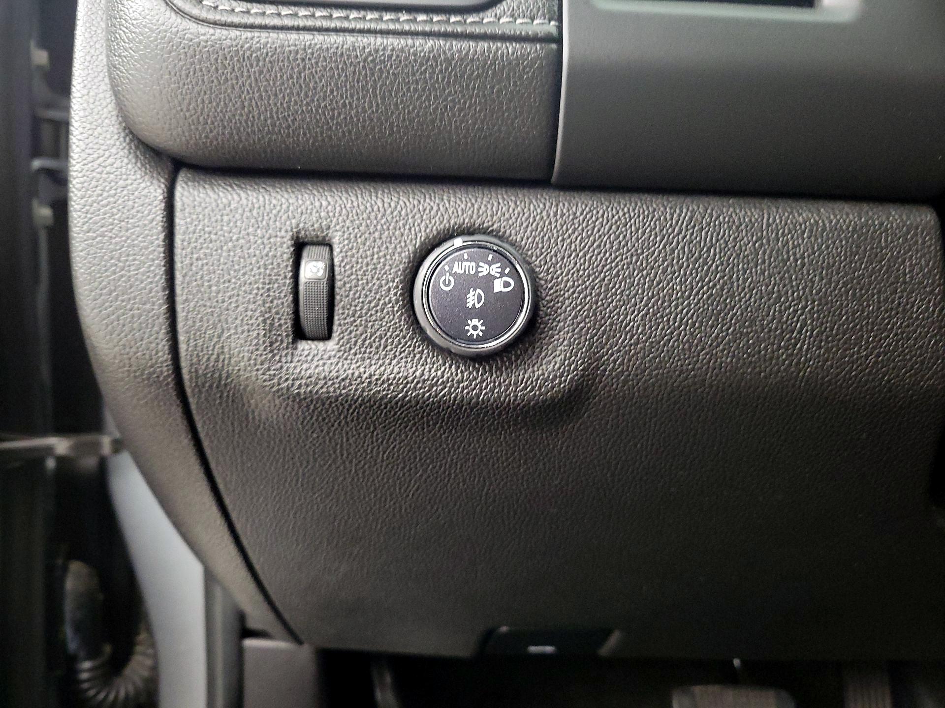 Thumbnail: 2018 GMC Canyon - 13