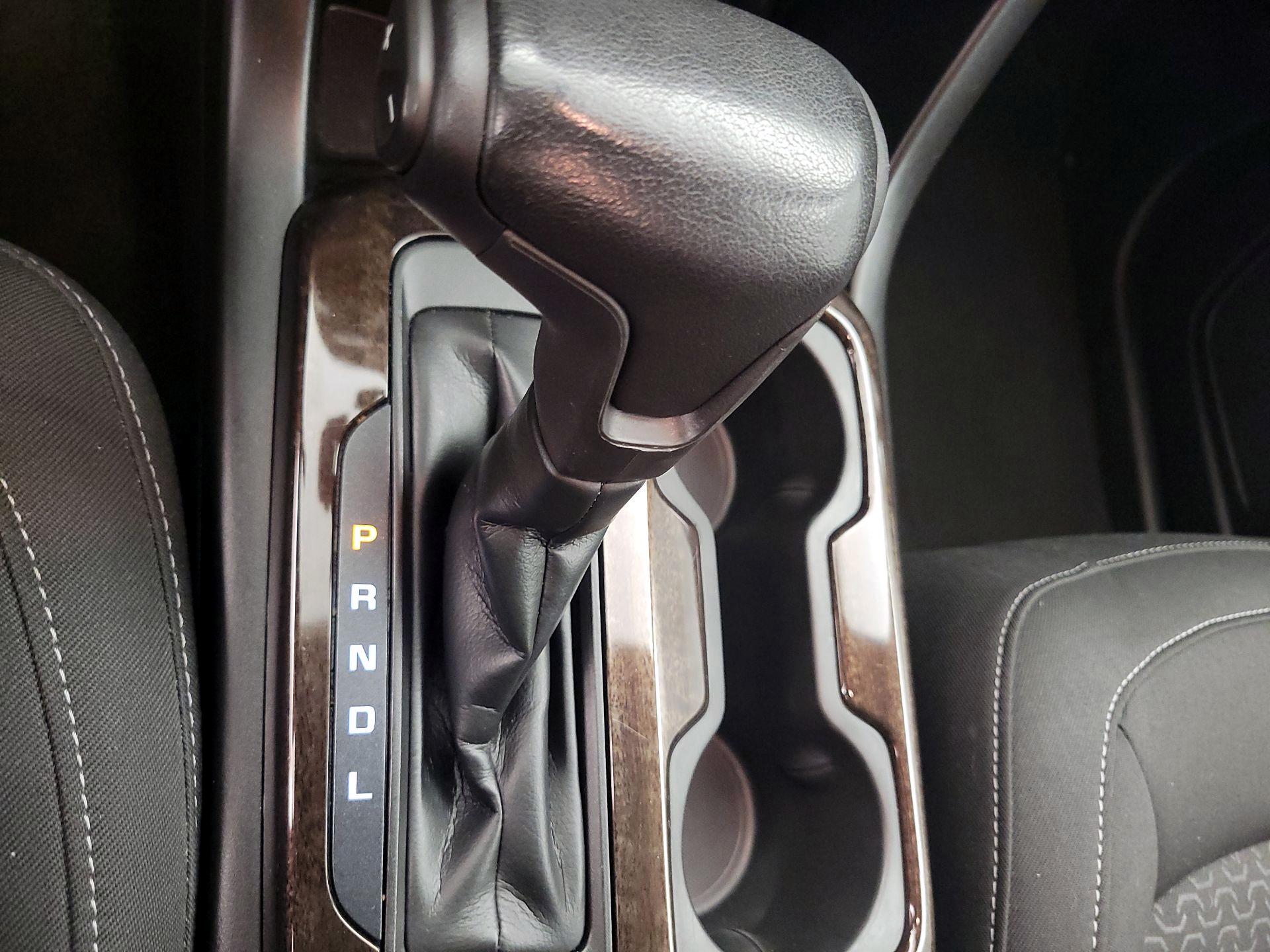 Thumbnail: 2018 GMC Canyon - 17