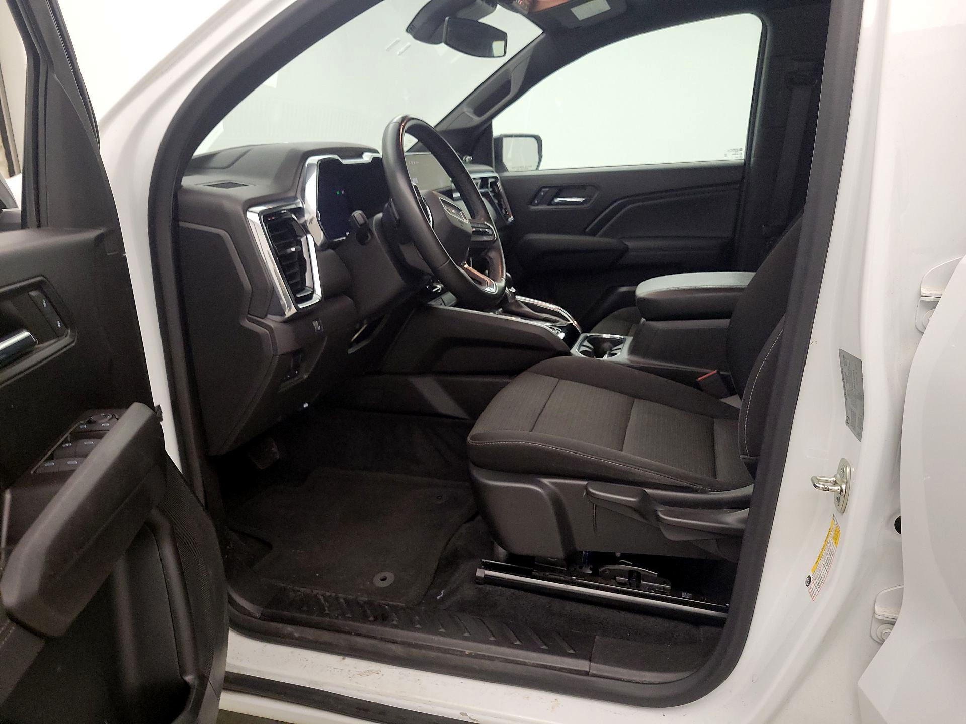 Thumbnail: 2024 GMC Canyon - 11