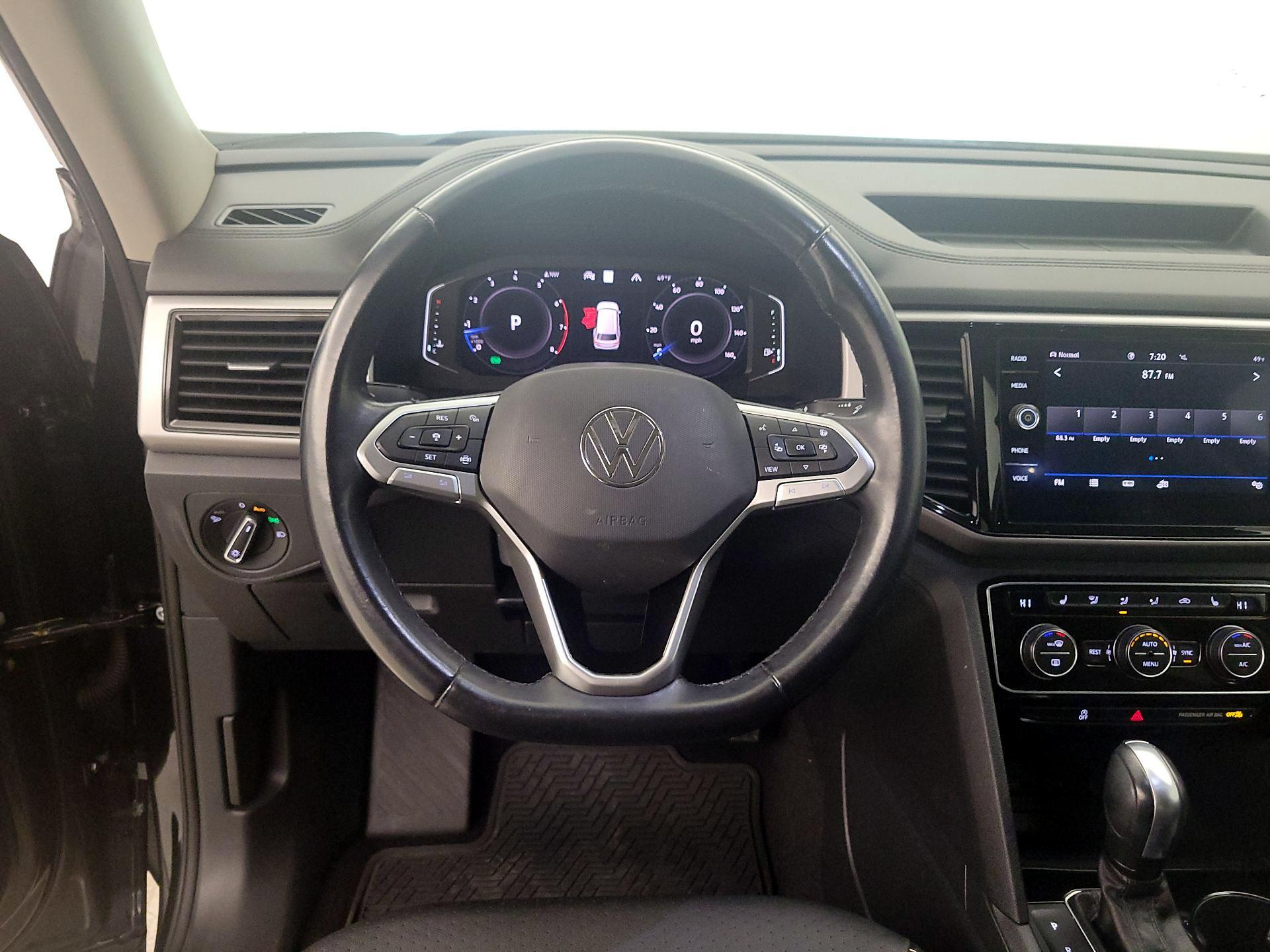 Thumbnail: 2021 Volkswagen Atlas - 10