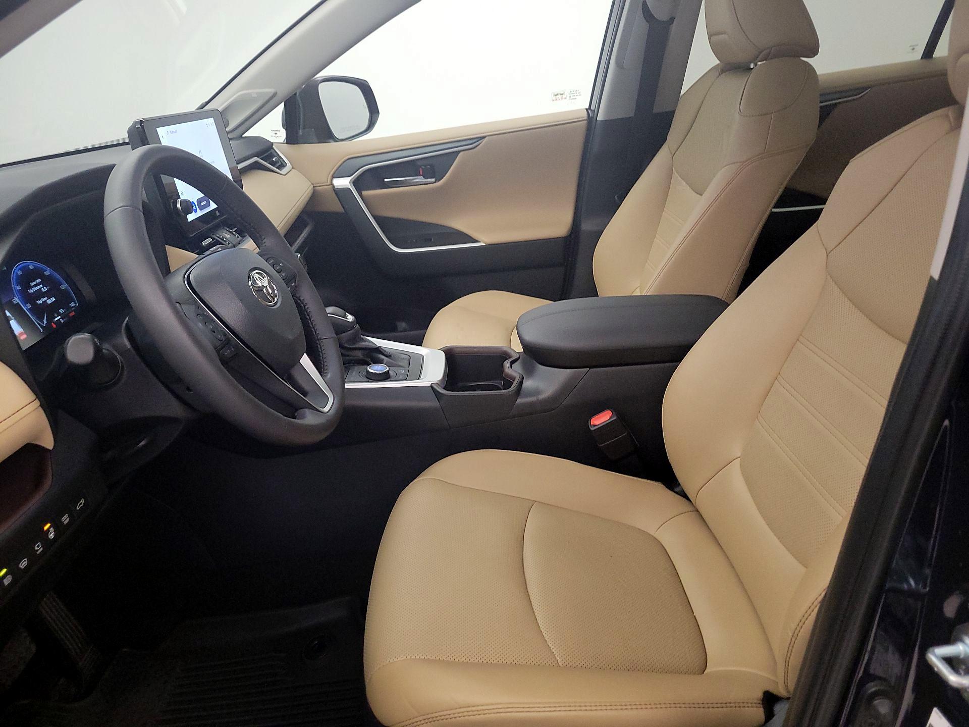 Thumbnail: 2024 Toyota RAV4 - 11