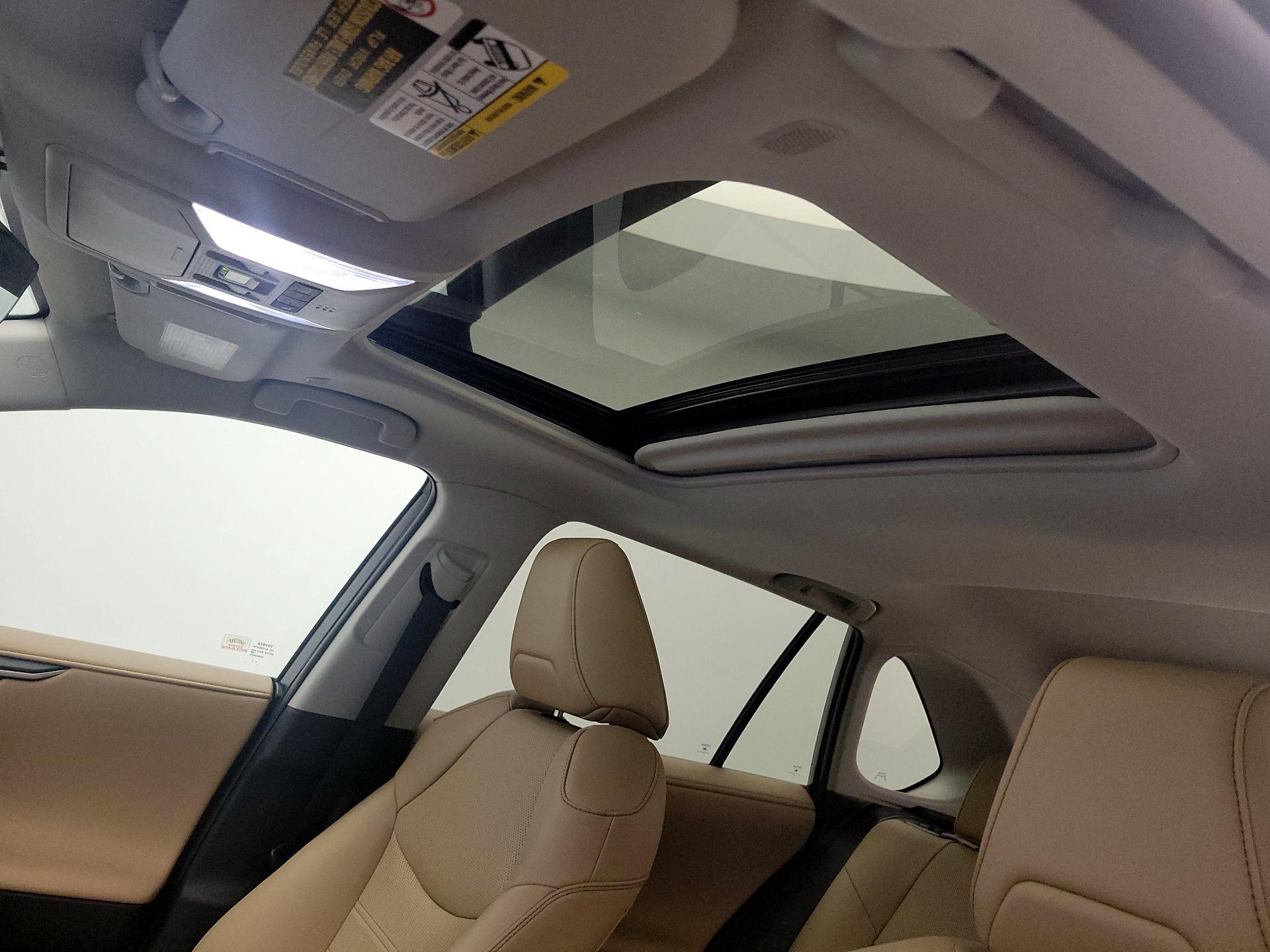 Thumbnail: 2024 Toyota RAV4 - 19