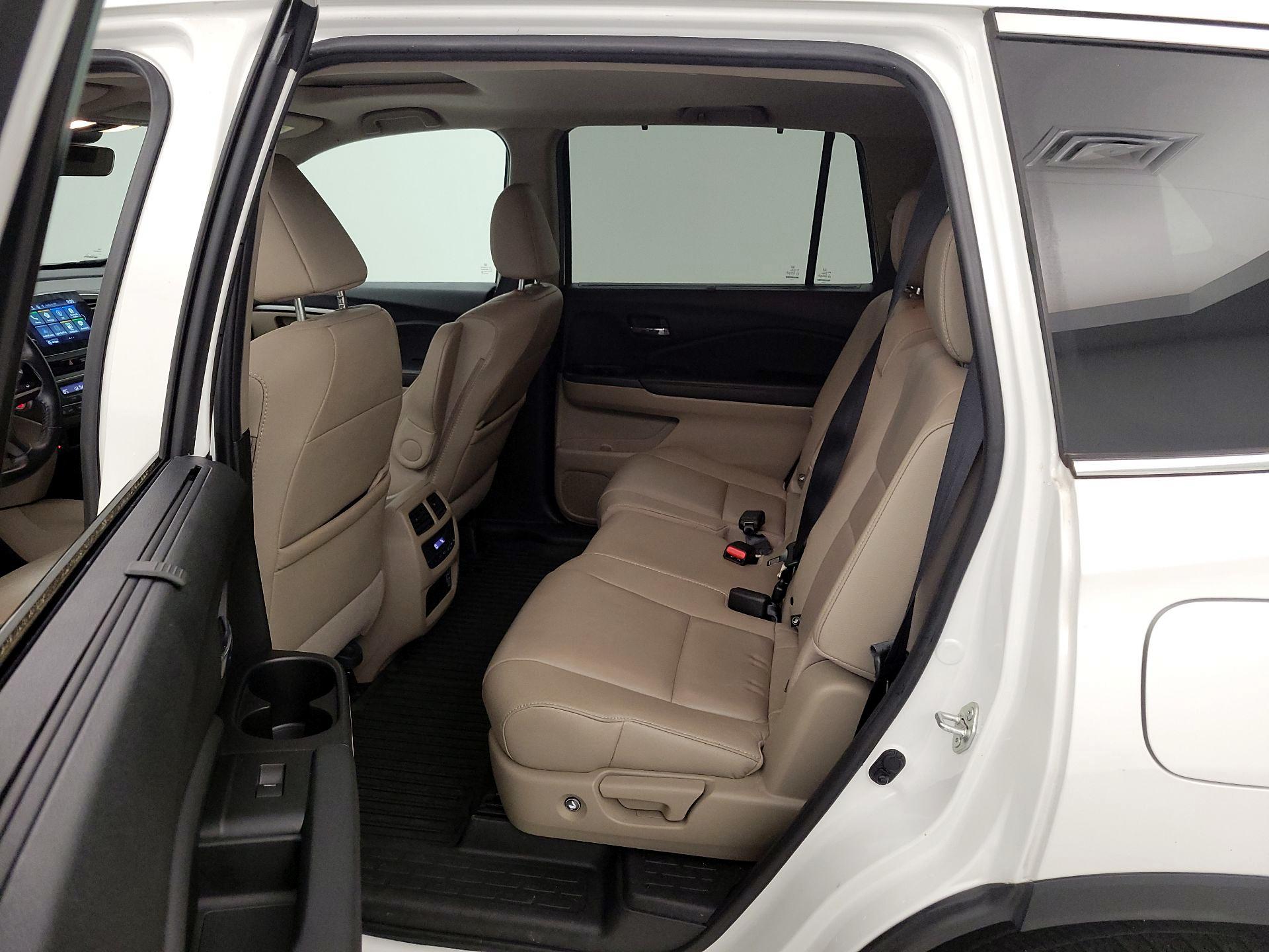 Thumbnail: 2021 Honda Pilot - 19